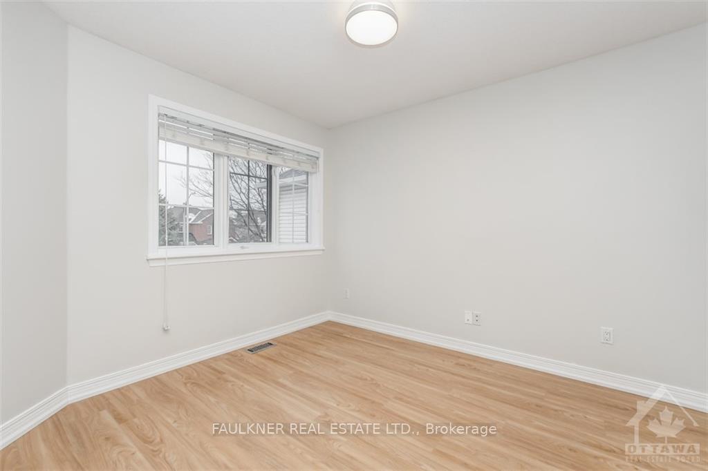 Photo 13 of 66 Craighall Circle, Ottawa, Hunt Club Park/Greenboro — HOMEH