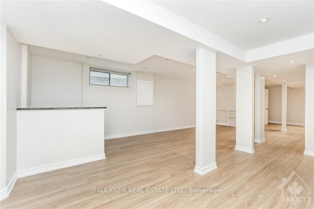 Photo 17 of 66 Craighall Circle, Ottawa, Hunt Club Park/Greenboro — HOMEH