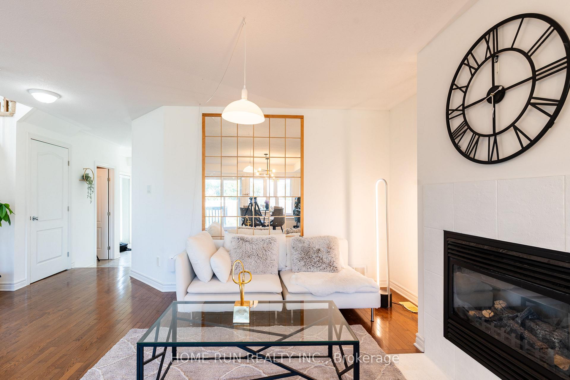 Photo 9 of 355 Riversedge Crescent, Ottawa, Riverside South/Gloucester Glen — HOMEH