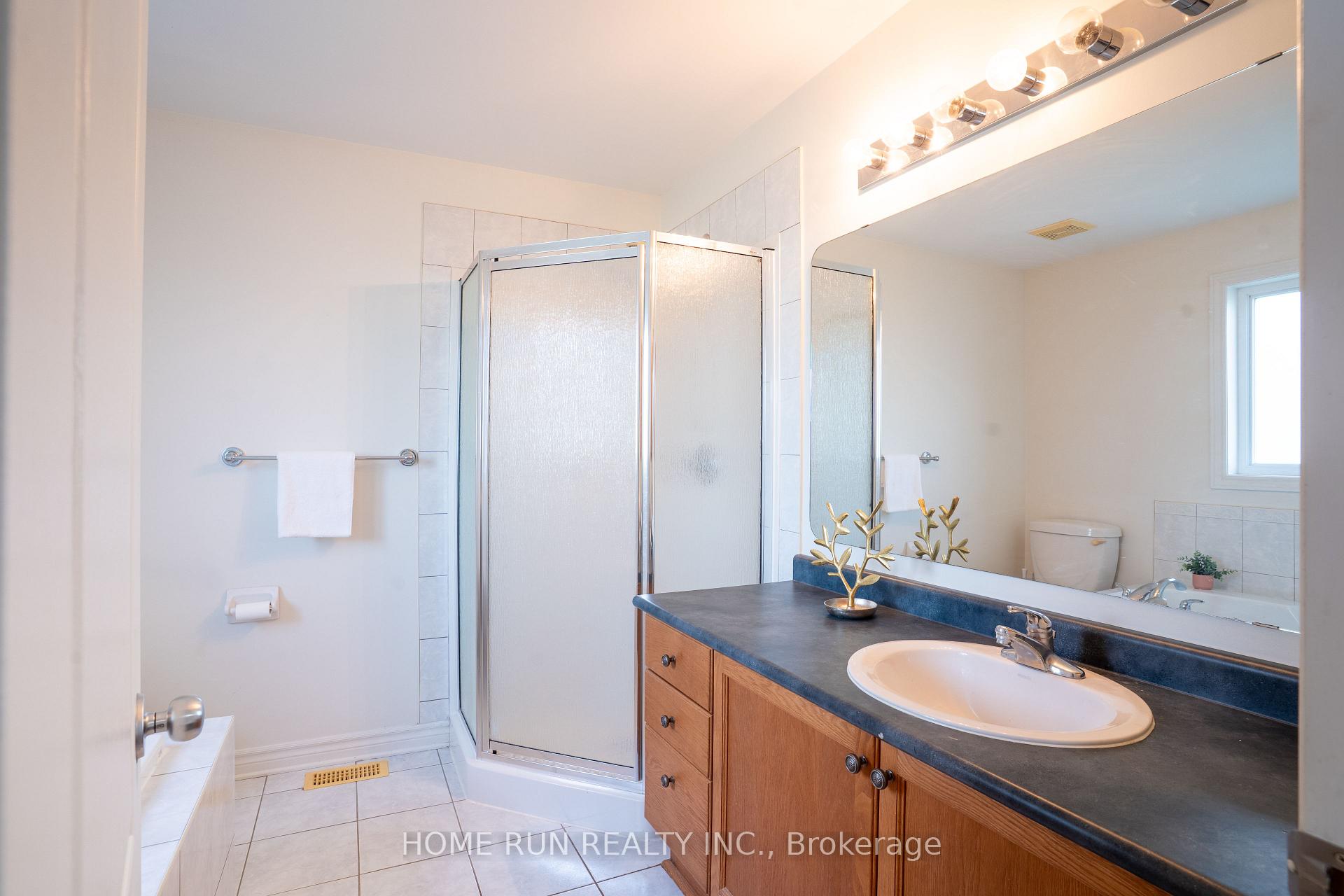 Photo 32 of 355 Riversedge Crescent, Ottawa, Riverside South/Gloucester Glen — HOMEH