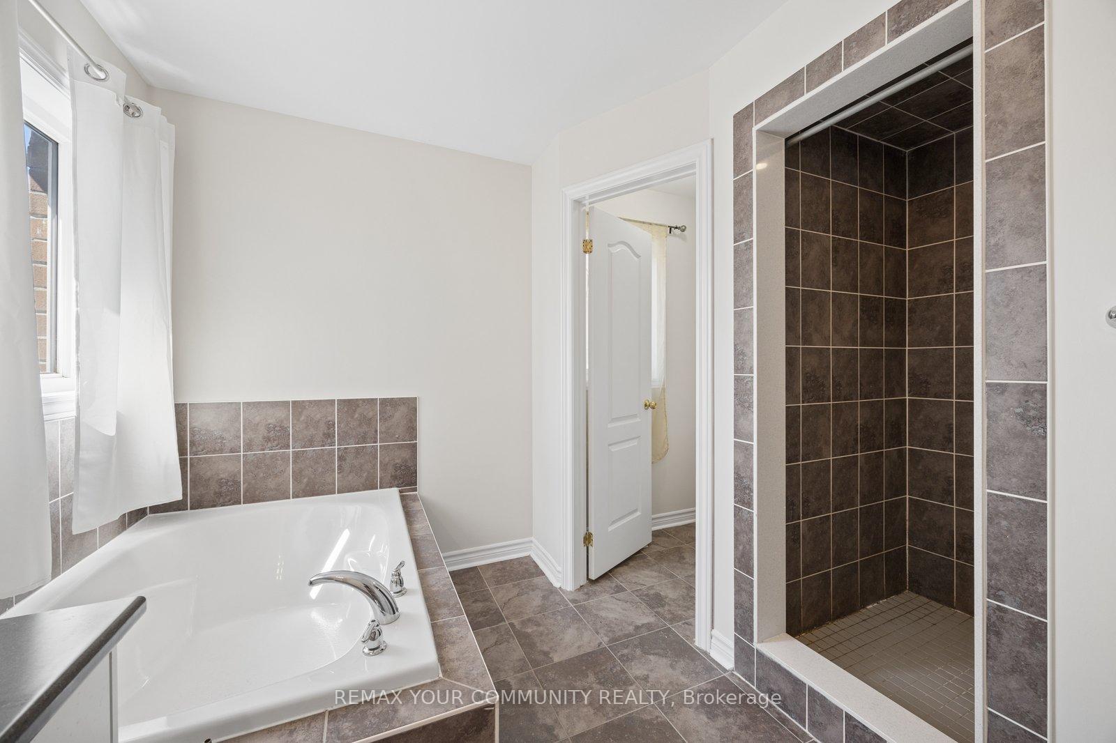 Photo 25 of 905 Greenhill Avenue, Oshawa, Taunton — HOMEH