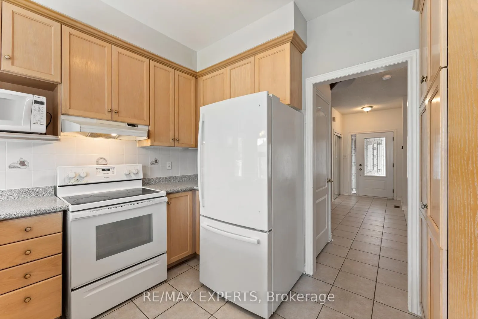 Photo 19 of 157 Cherokee Drive, Vaughan, Maple — HOMEH