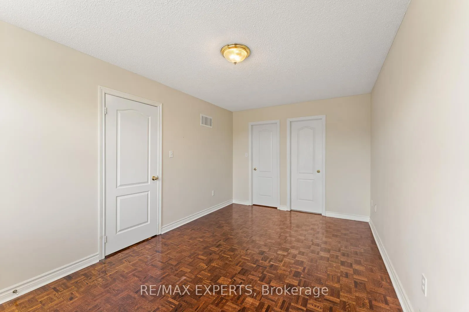 Photo 29 of 157 Cherokee Drive, Vaughan, Maple — HOMEH