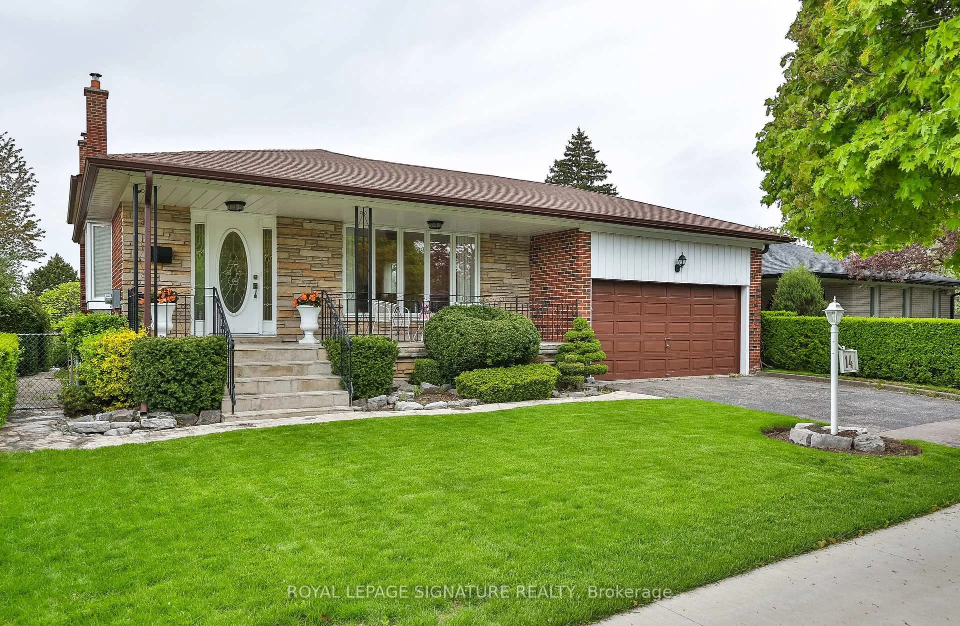 Photo 2 of 14 Logstone Crescent, Scarborough, Morningside — HOMEH