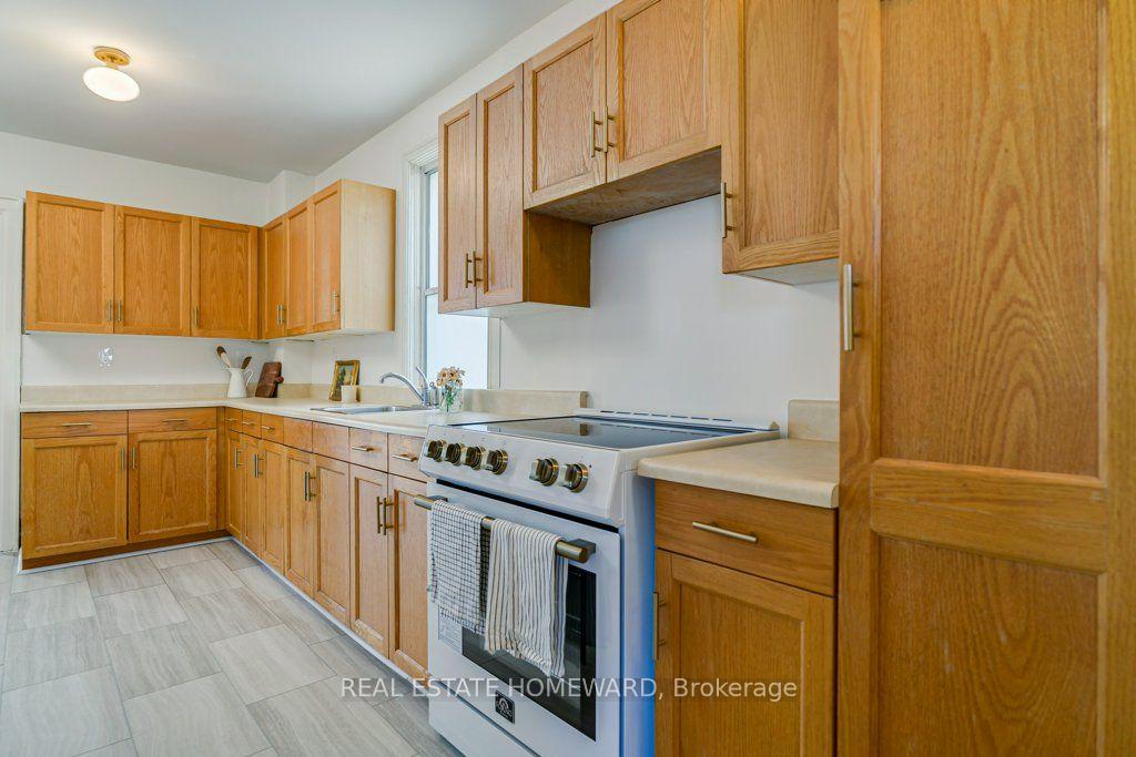 Photo 13 of 94 Wiley Avenue, Toronto, Danforth Village-East York — HOMEH