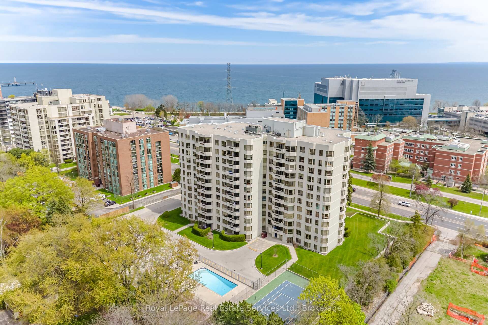 Photo of Unit 1001, 1201 North Shore Boulevard E