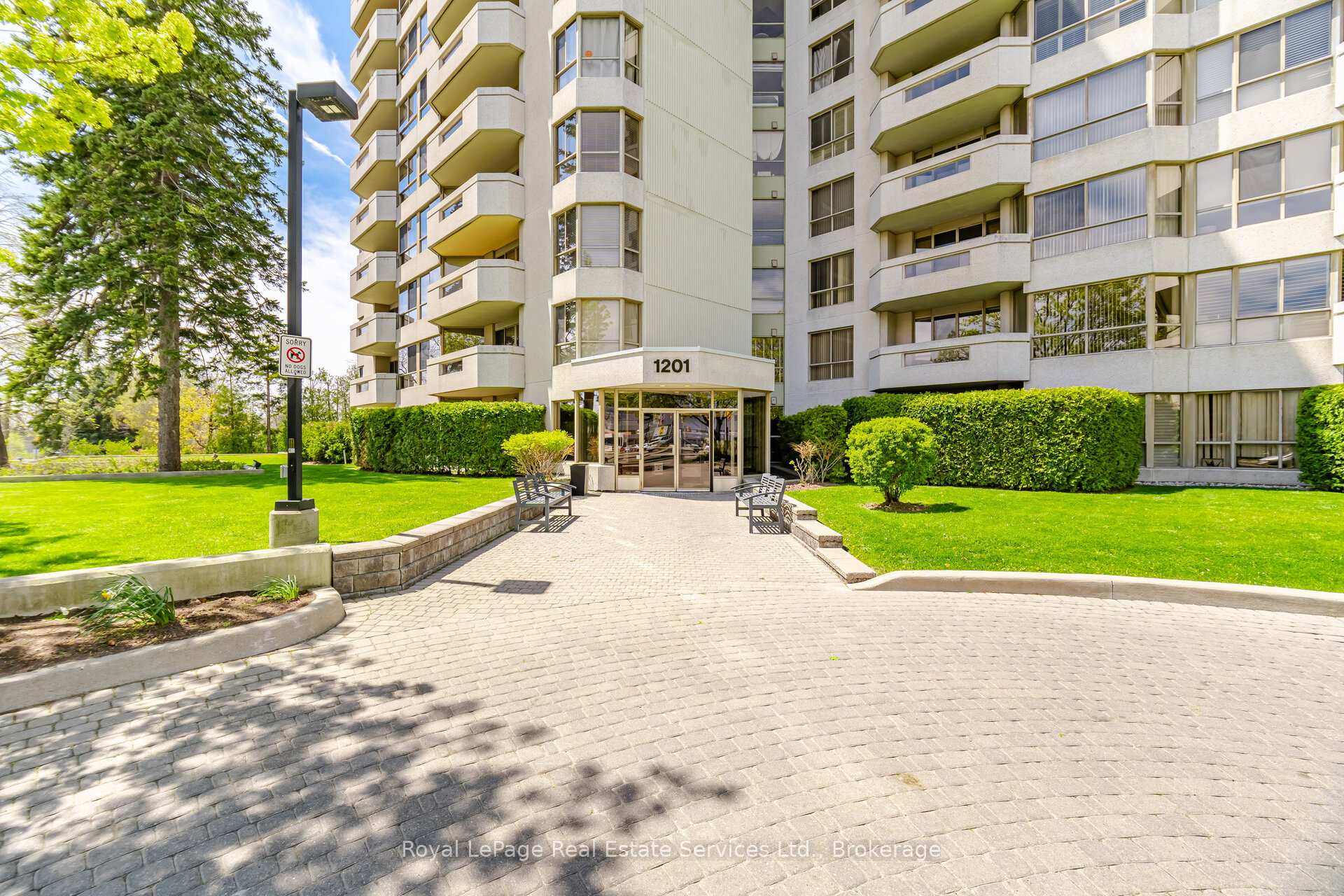 Photo 2 of Unit 1001, 1201 North Shore Boulevard E, Burlington, Brant — HOMEH