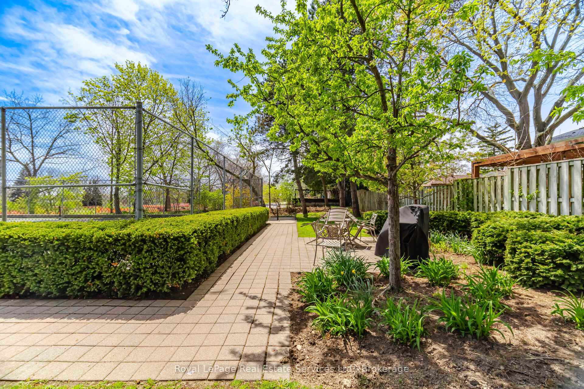 Photo 38 of Unit 1001, 1201 North Shore Boulevard E, Burlington, Brant — HOMEH