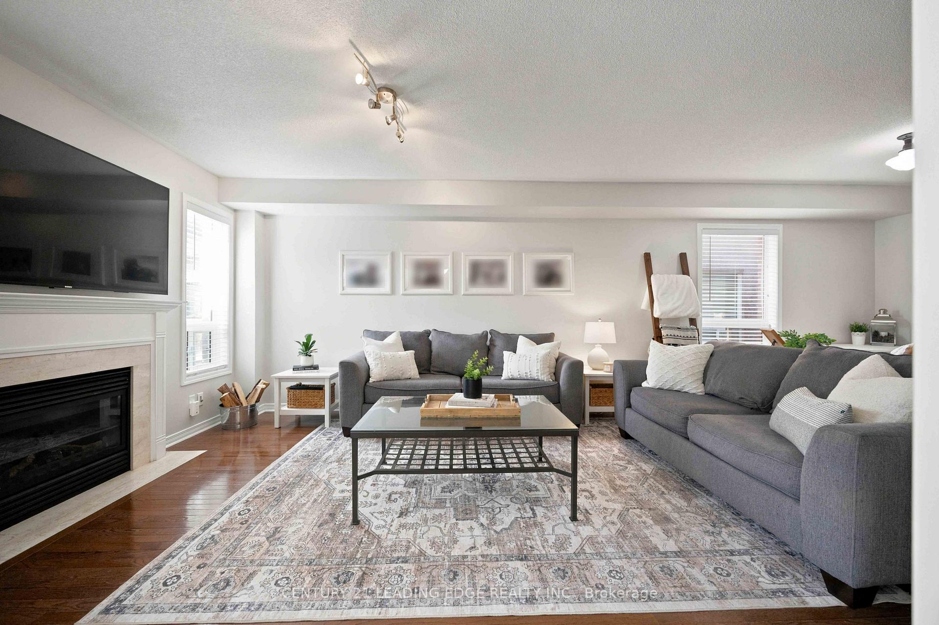 Photo 5 of 16 Bolster Lane, Uxbridge — HOMEH