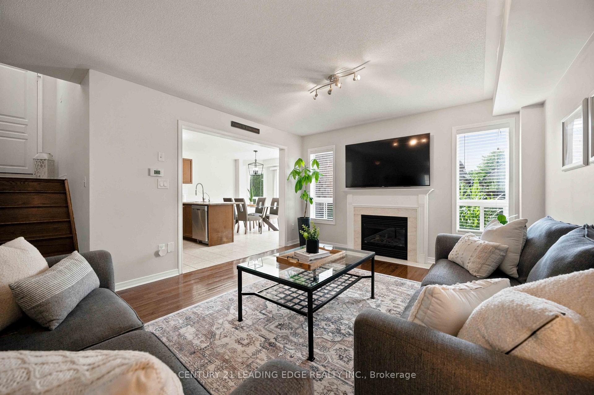 Photo 9 of 16 Bolster Lane, Uxbridge — HOMEH