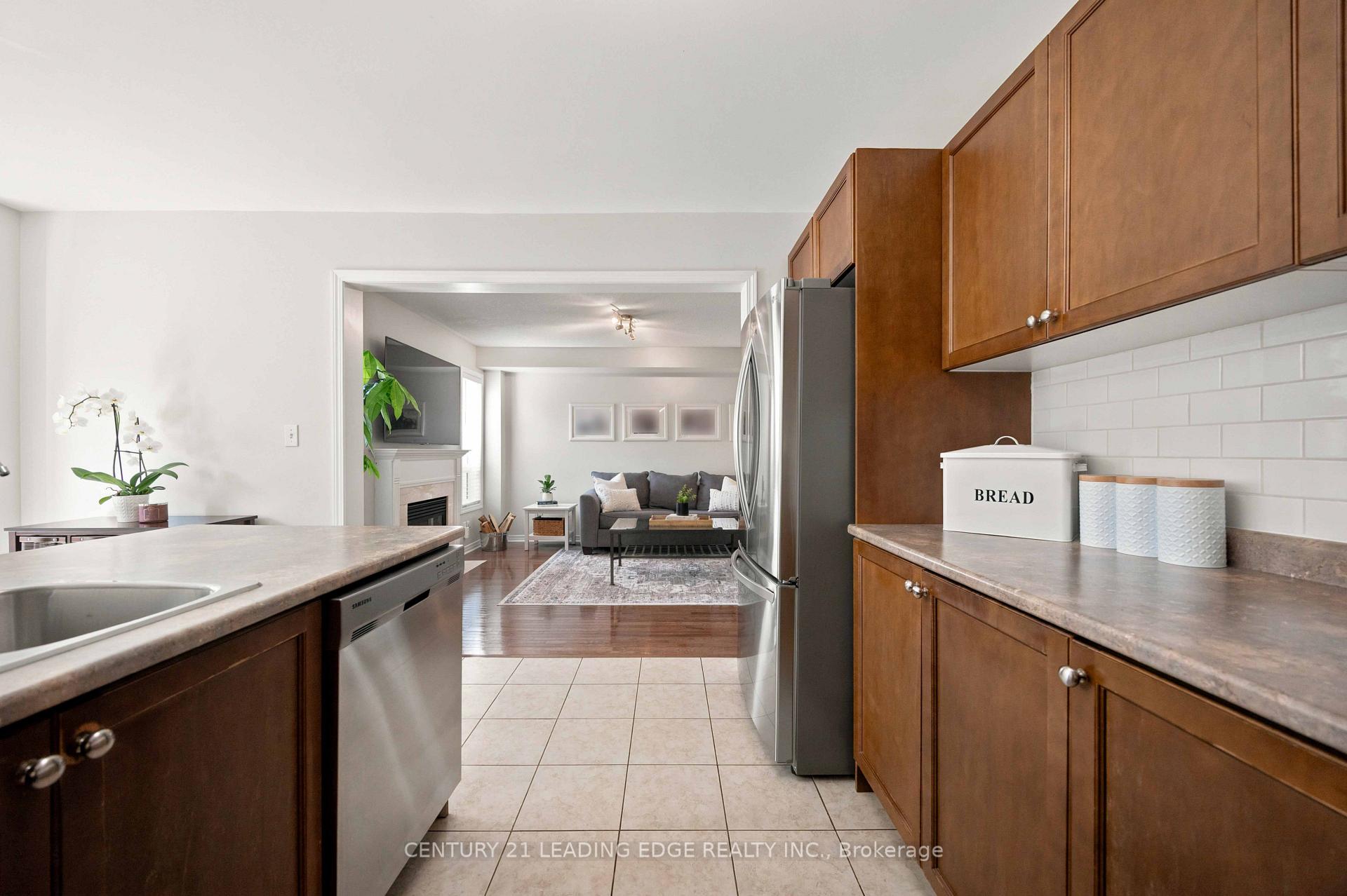 Photo 10 of 16 Bolster Lane, Uxbridge — HOMEH