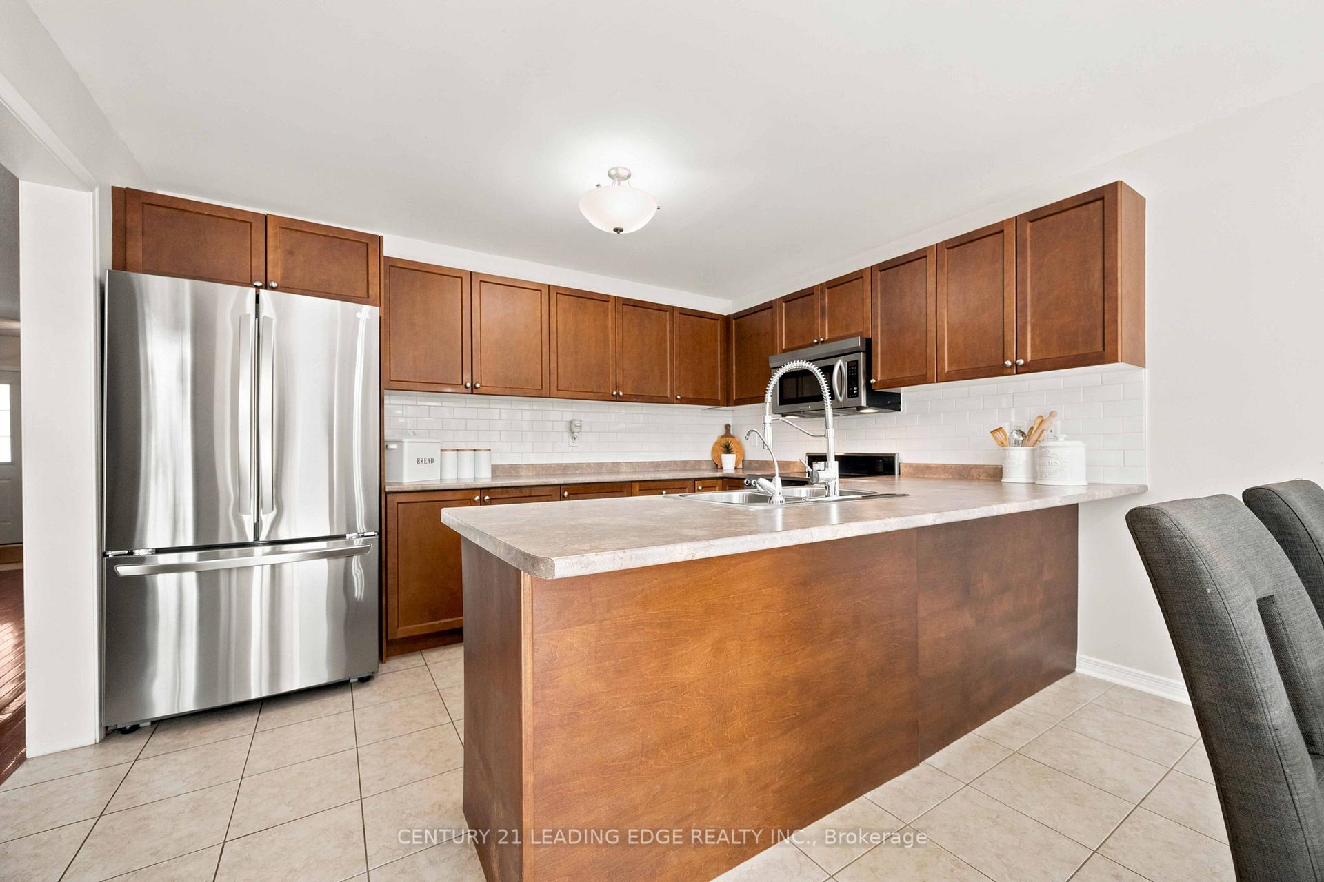 Photo 11 of 16 Bolster Lane, Uxbridge — HOMEH