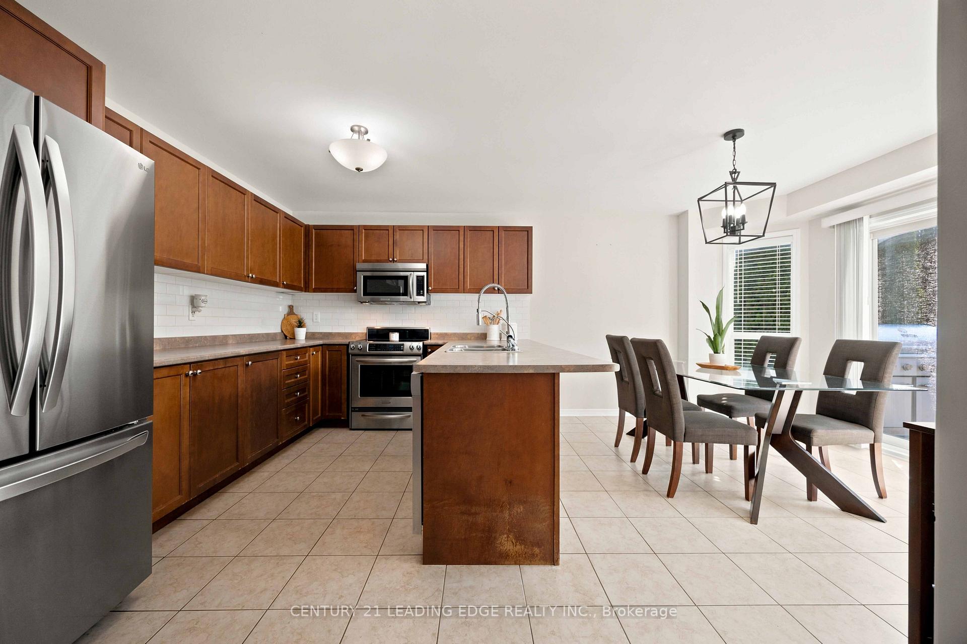 Photo 14 of 16 Bolster Lane, Uxbridge — HOMEH