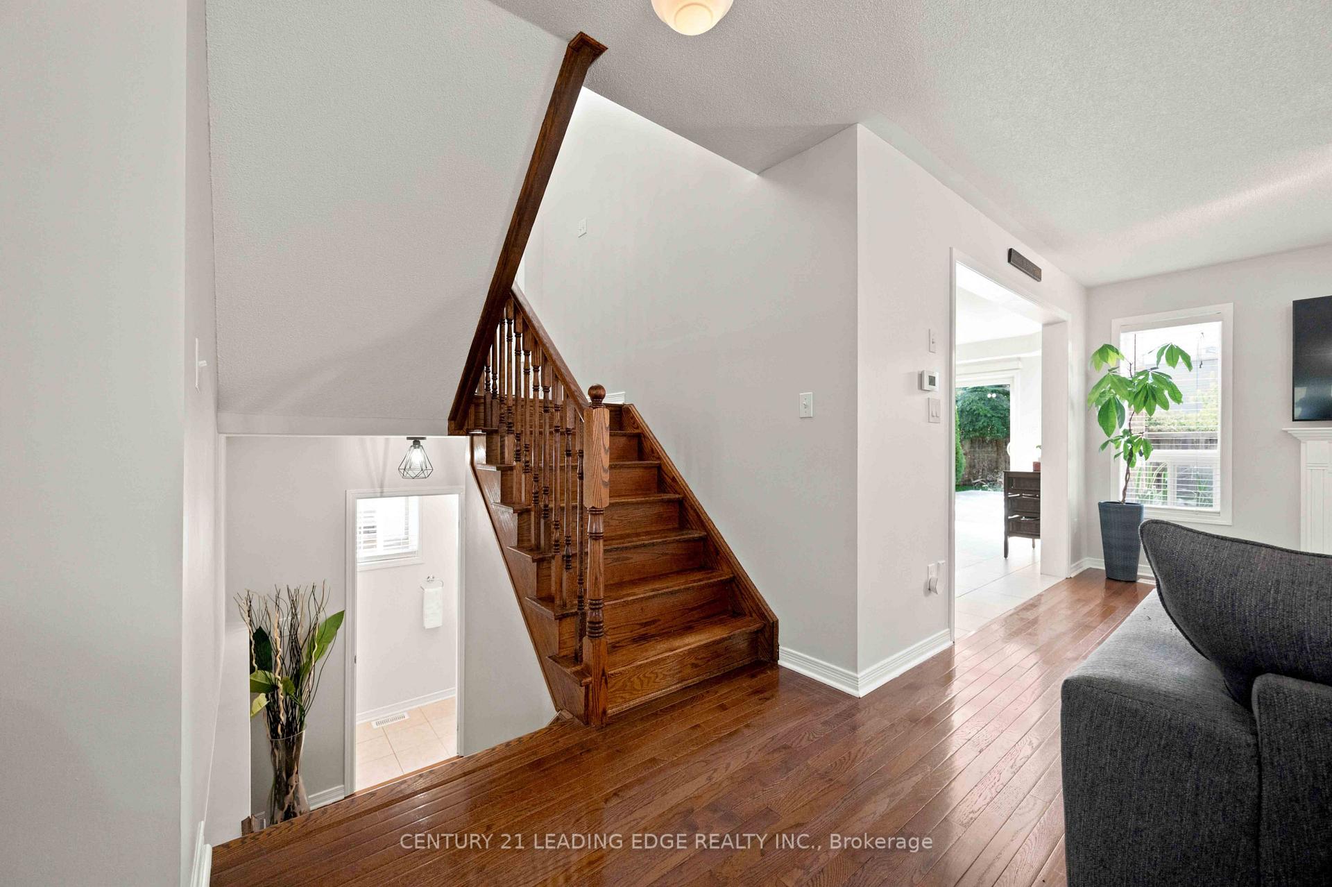 Photo 17 of 16 Bolster Lane, Uxbridge — HOMEH