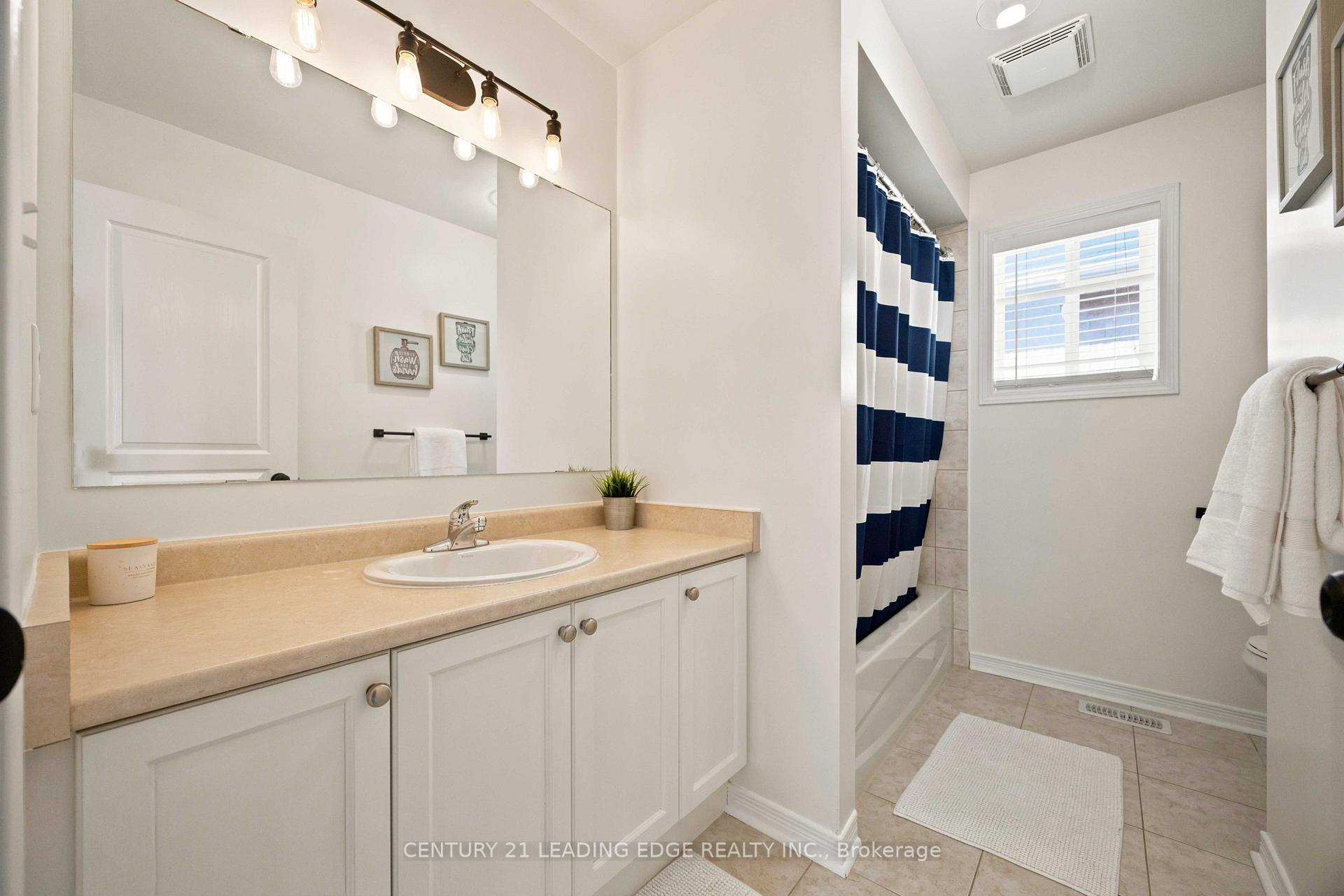 Photo 25 of 16 Bolster Lane, Uxbridge — HOMEH