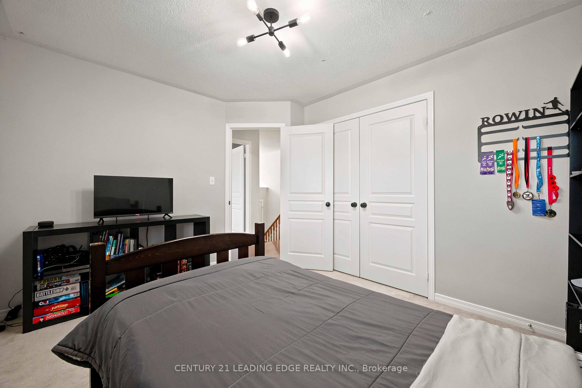 Photo 27 of 16 Bolster Lane, Uxbridge — HOMEH