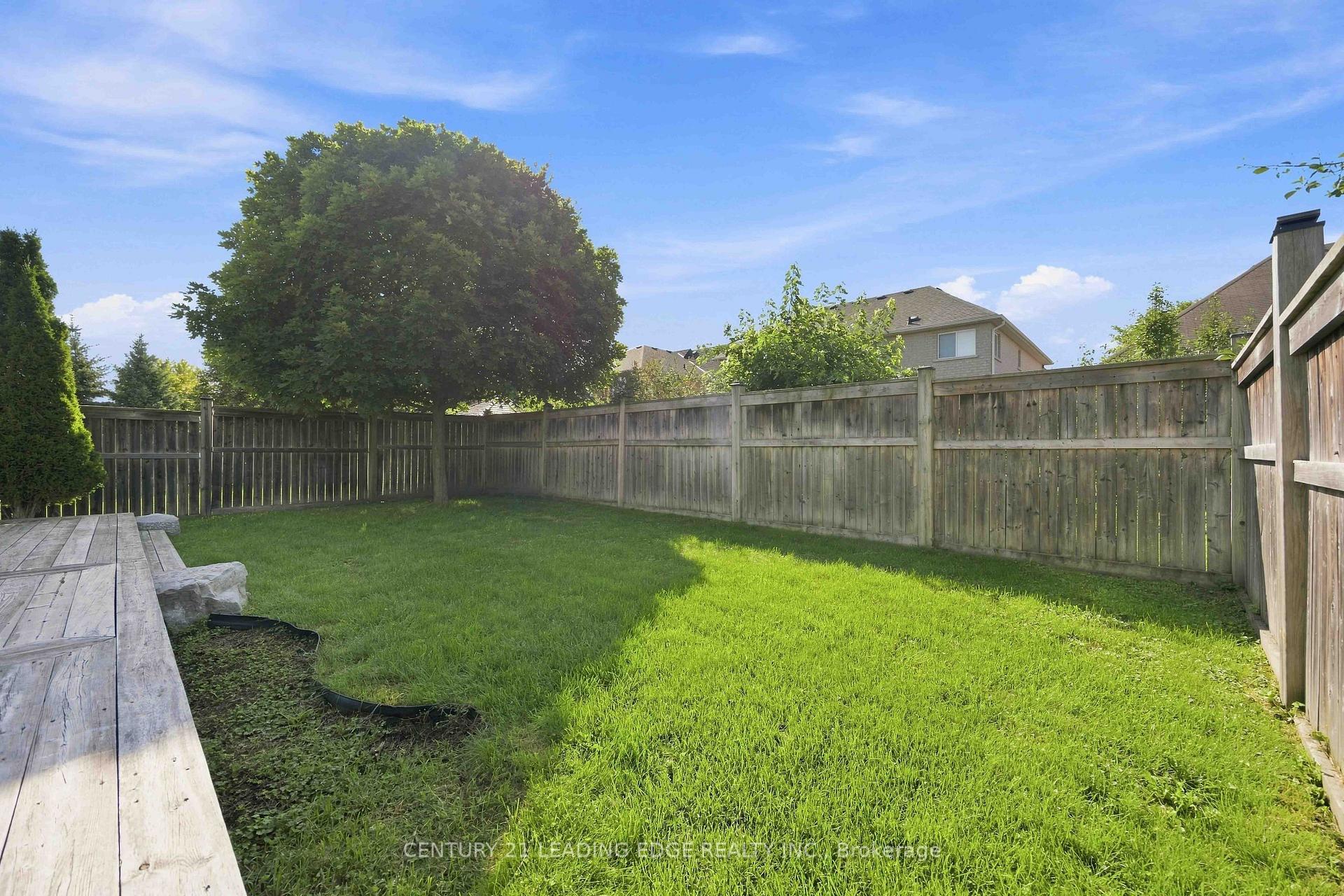 Photo 32 of 16 Bolster Lane, Uxbridge — HOMEH