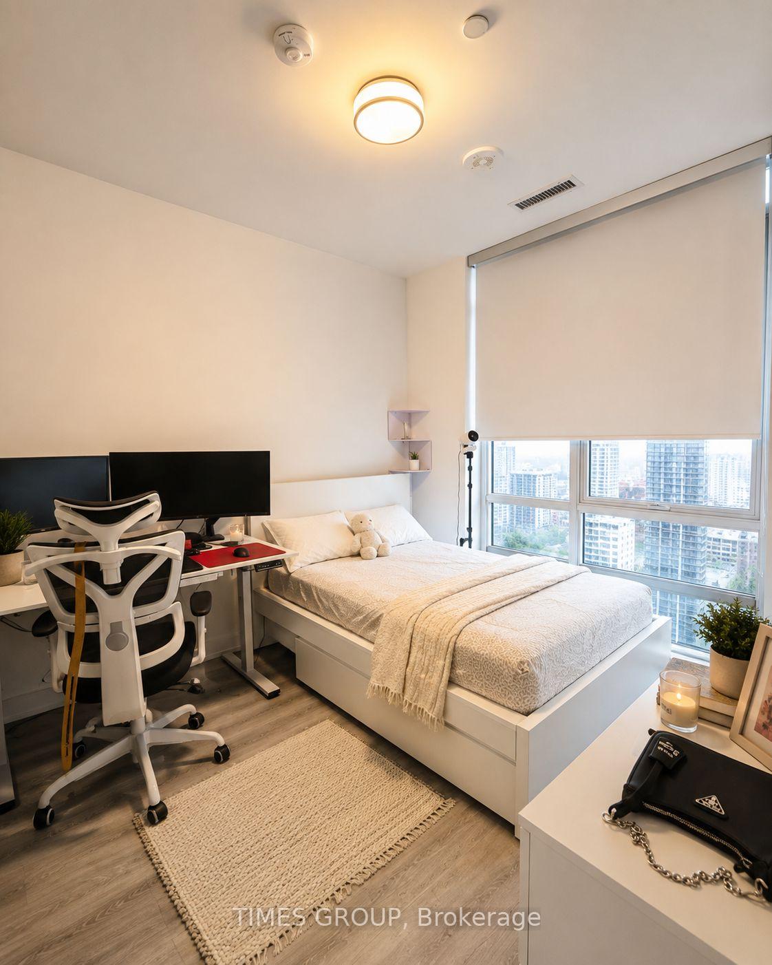 Photo 6 of Unit 1907, 65 Broadway Avenue, Toronto, Mount Pleasant West — HOMEH