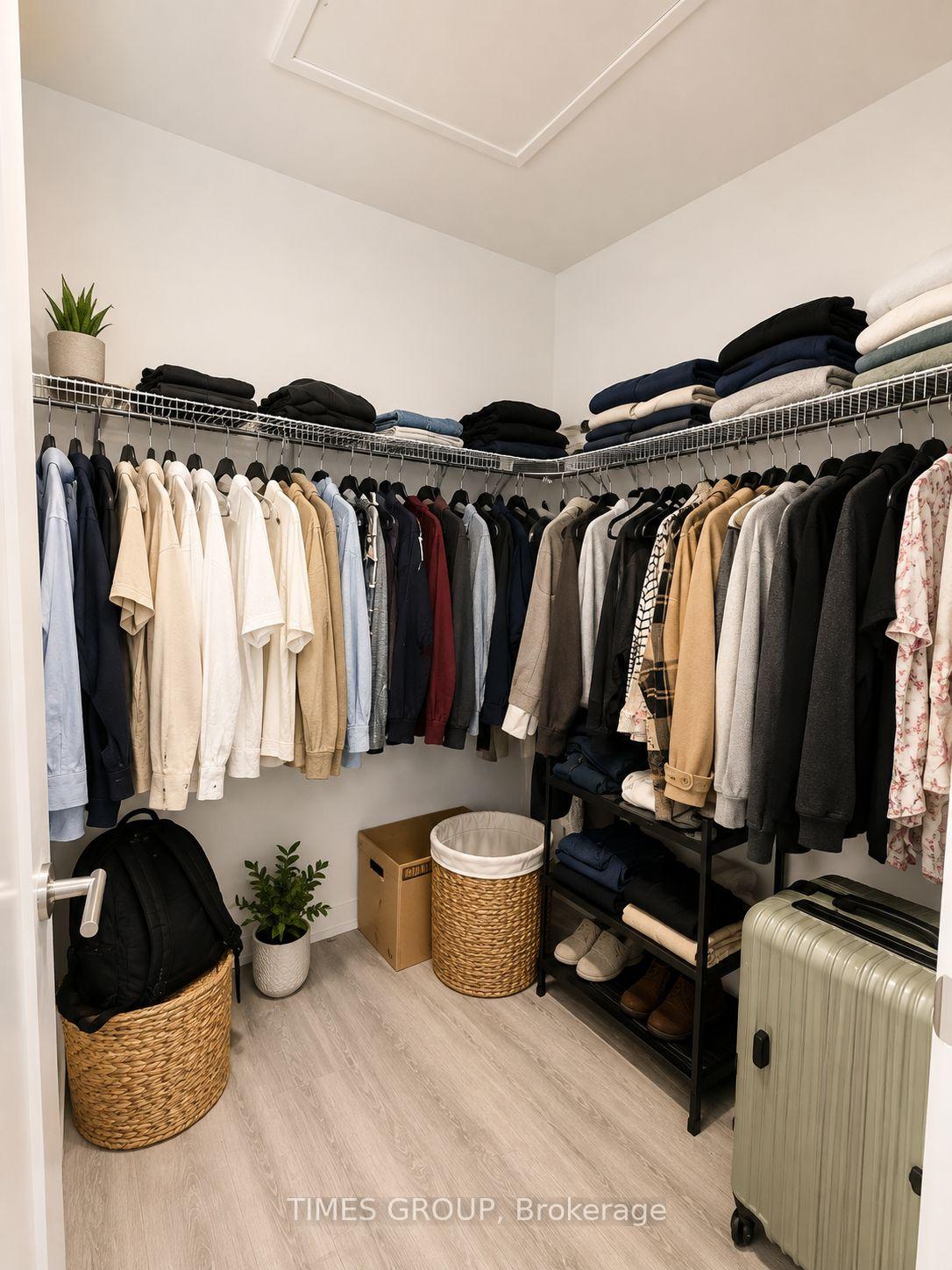 Photo 7 of Unit 1907, 65 Broadway Avenue, Toronto, Mount Pleasant West — HOMEH
