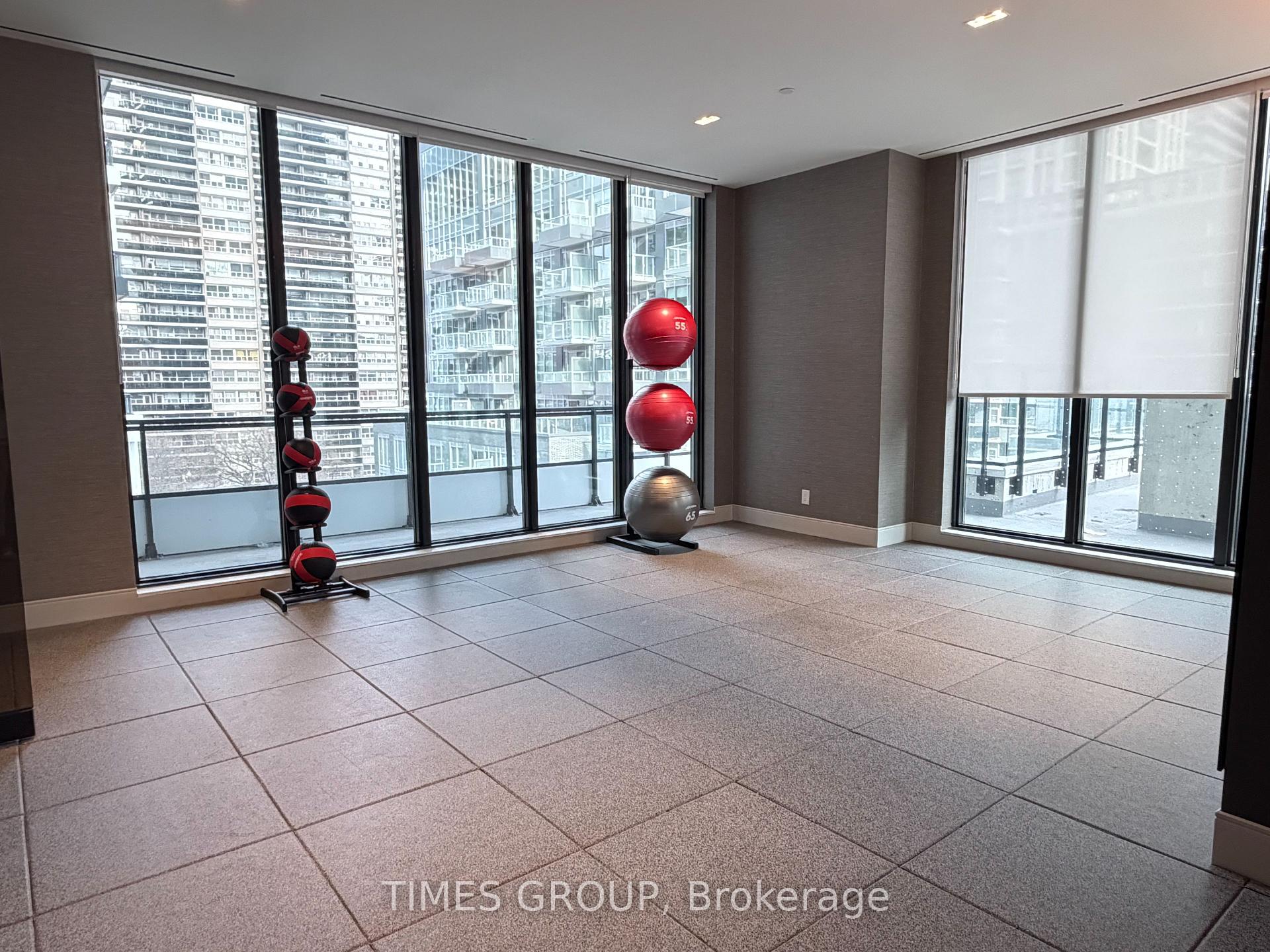 Photo 13 of Unit 1907, 65 Broadway Avenue, Toronto, Mount Pleasant West — HOMEH