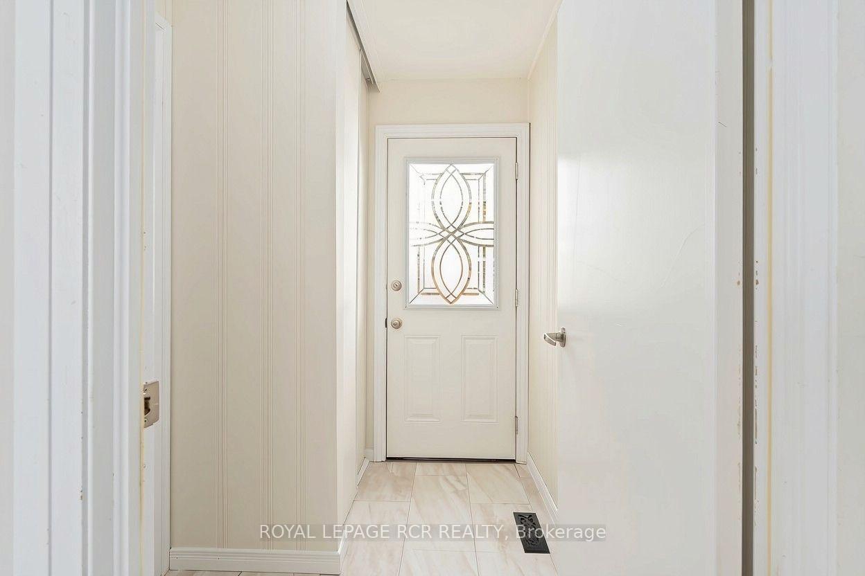 Photo 4 of Unit Basement, 338 Whitehead Crescent, Caledon, Bolton North — HOMEH