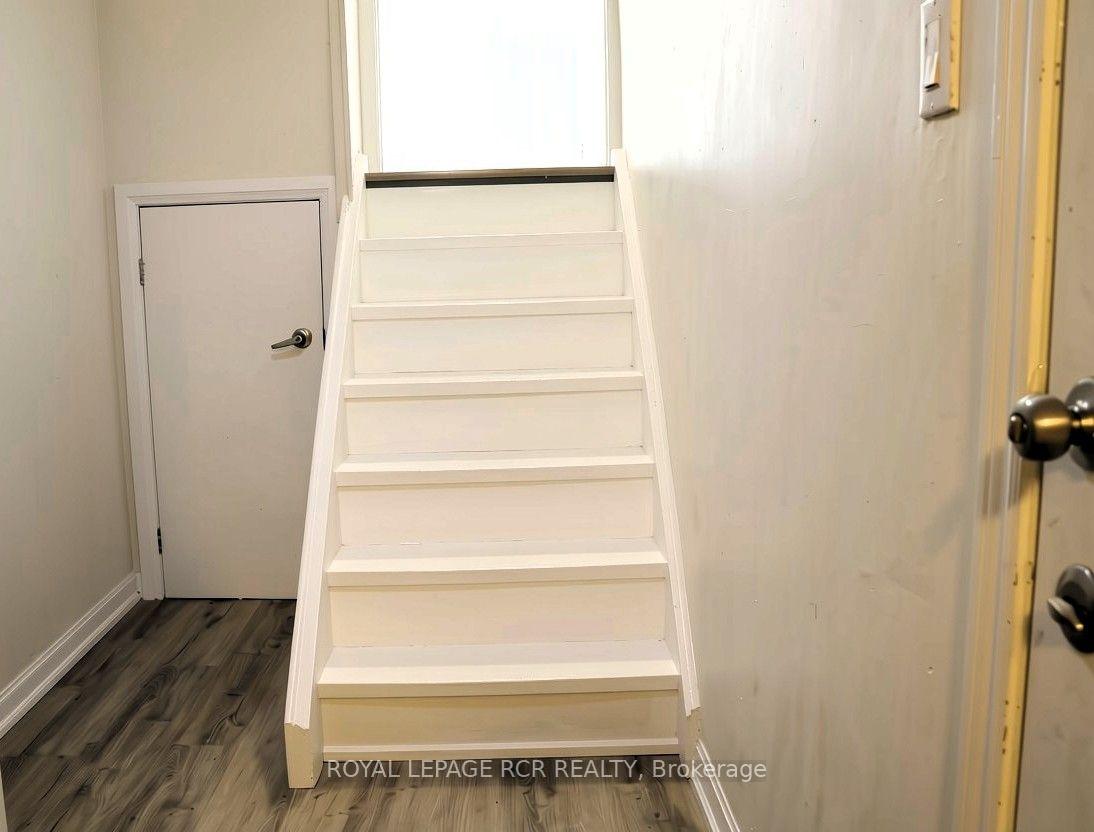 Photo 5 of Unit Basement, 338 Whitehead Crescent, Caledon, Bolton North — HOMEH