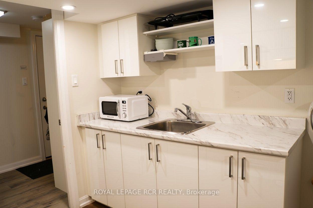 Photo 10 of Unit Basement, 338 Whitehead Crescent, Caledon, Bolton North — HOMEH