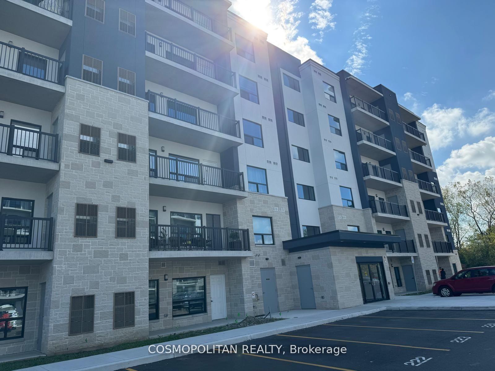 Photo 2 of 3370 Stella Crescent, Windsor, Forest Glade — HOMEH