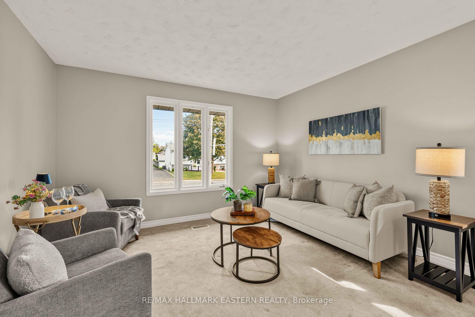 Photo 4 of 1161 Normandy Street, Peterborough, Northcrest Ward 5 — HOMEH