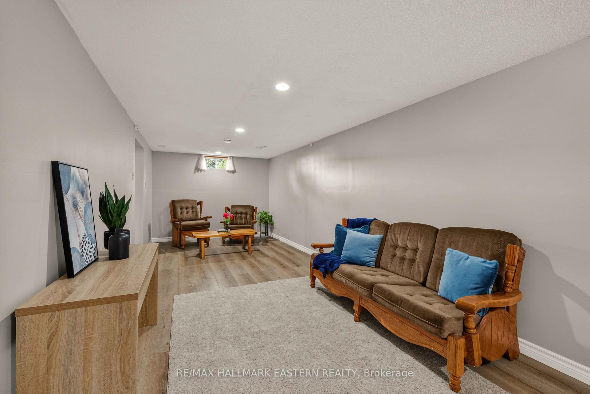 Photo 18 of 1161 Normandy Street, Peterborough, Northcrest Ward 5 — HOMEH