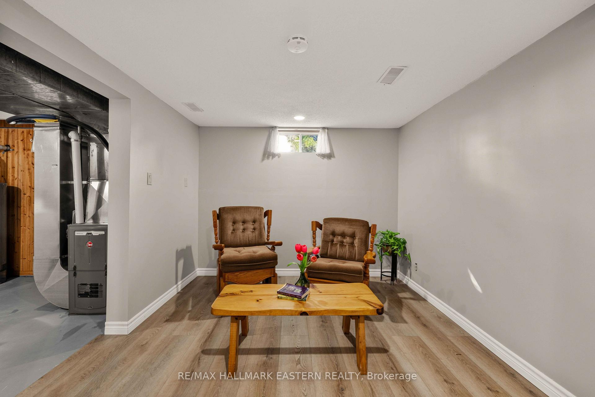 Photo 20 of 1161 Normandy Street, Peterborough, Northcrest Ward 5 — HOMEH