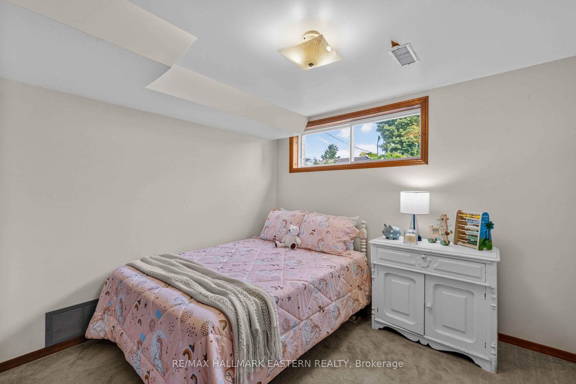 Photo 21 of 1161 Normandy Street, Peterborough, Northcrest Ward 5 — HOMEH