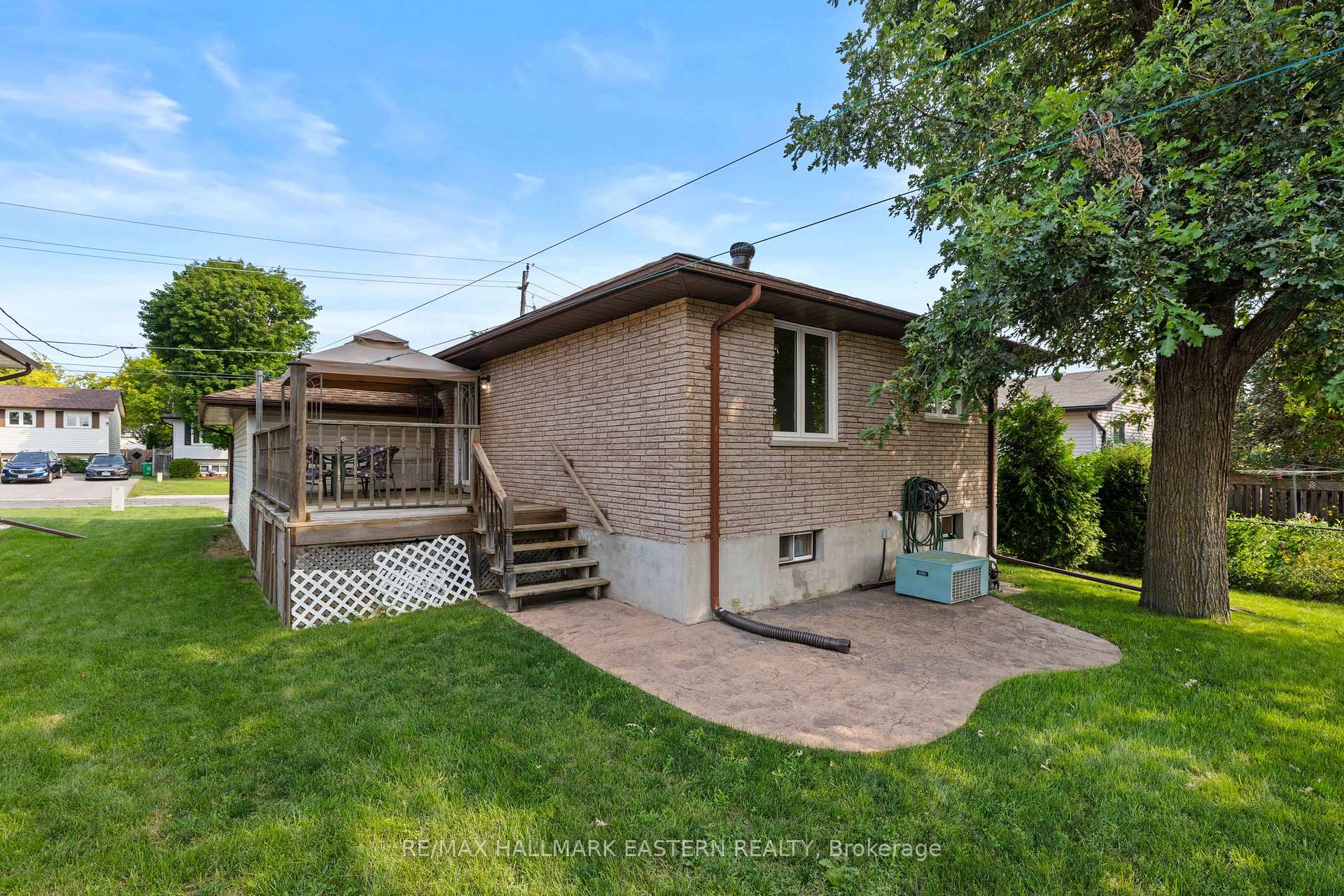 Photo 32 of 1161 Normandy Street, Peterborough, Northcrest Ward 5 — HOMEH