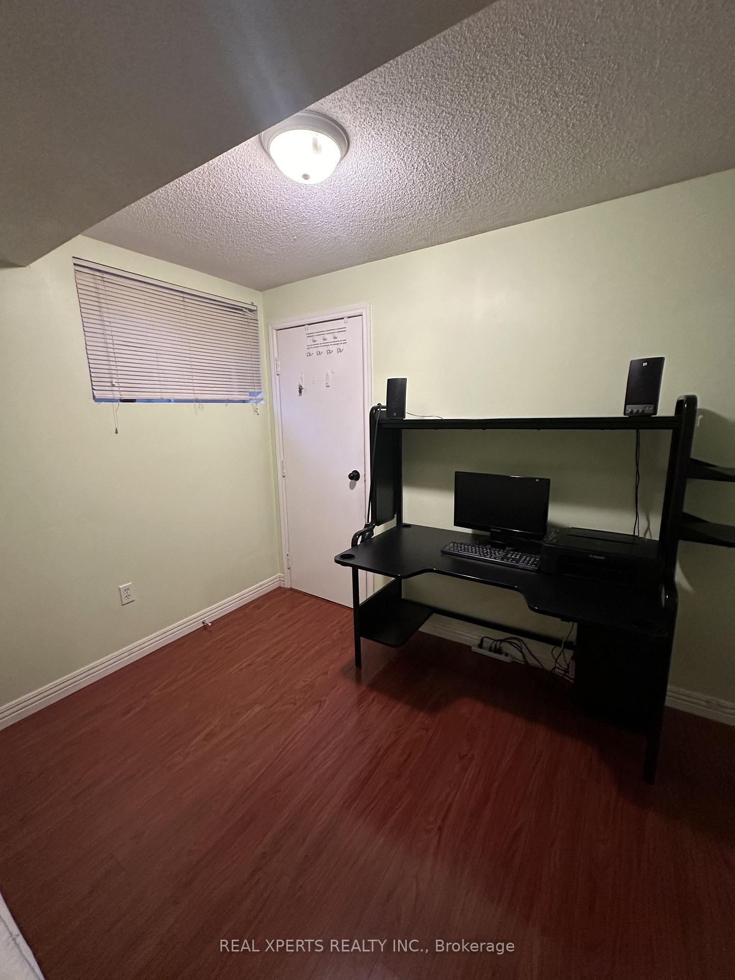 Photo 3 of 384 Cook Road, North York, York University Heights — HOMEH