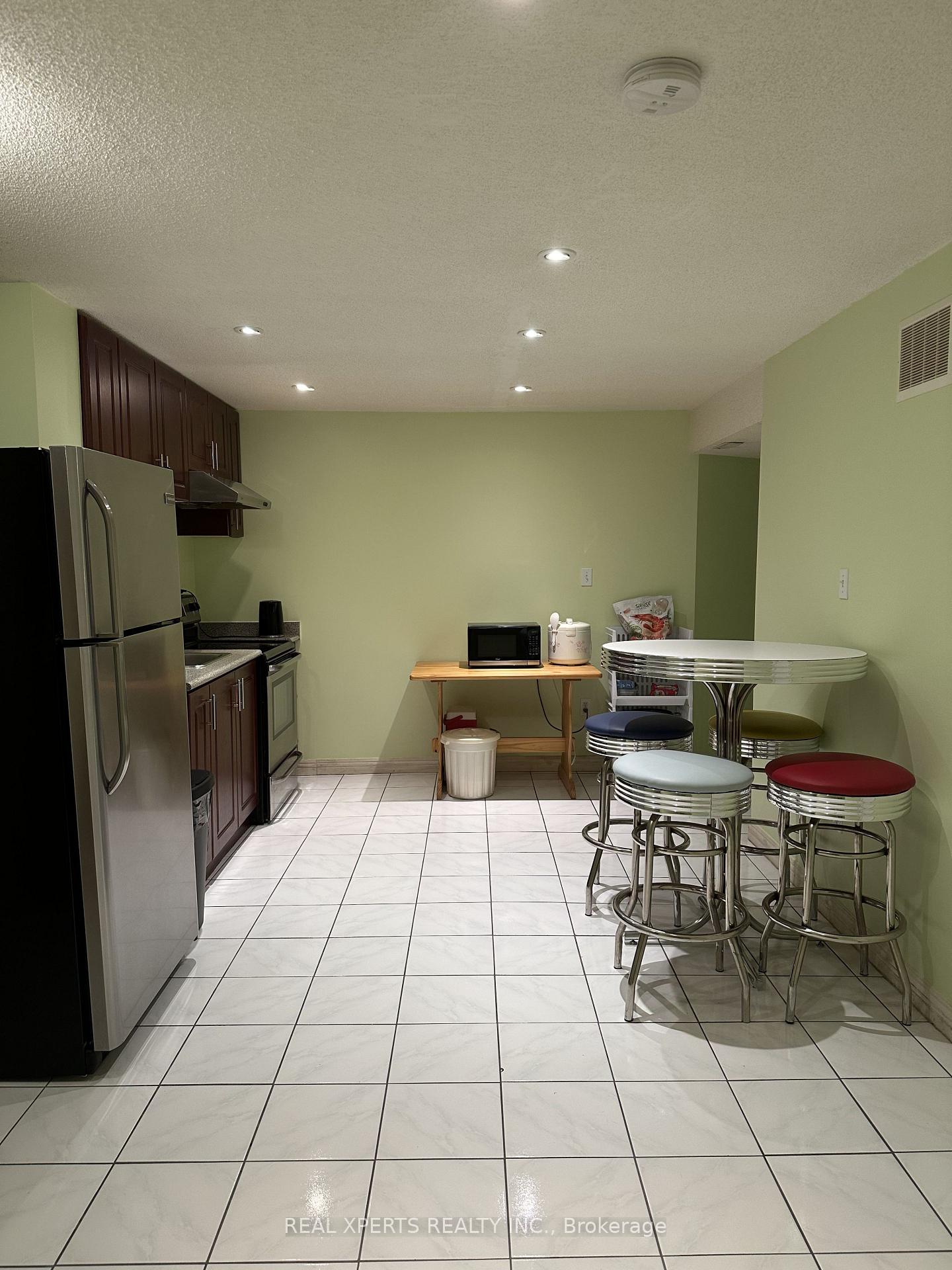 Photo 6 of 384 Cook Road, North York, York University Heights — HOMEH