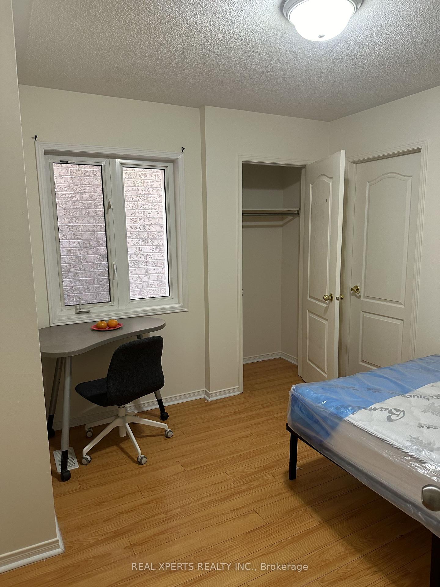 Photo 10 of 384 Cook Road, North York, York University Heights — HOMEH