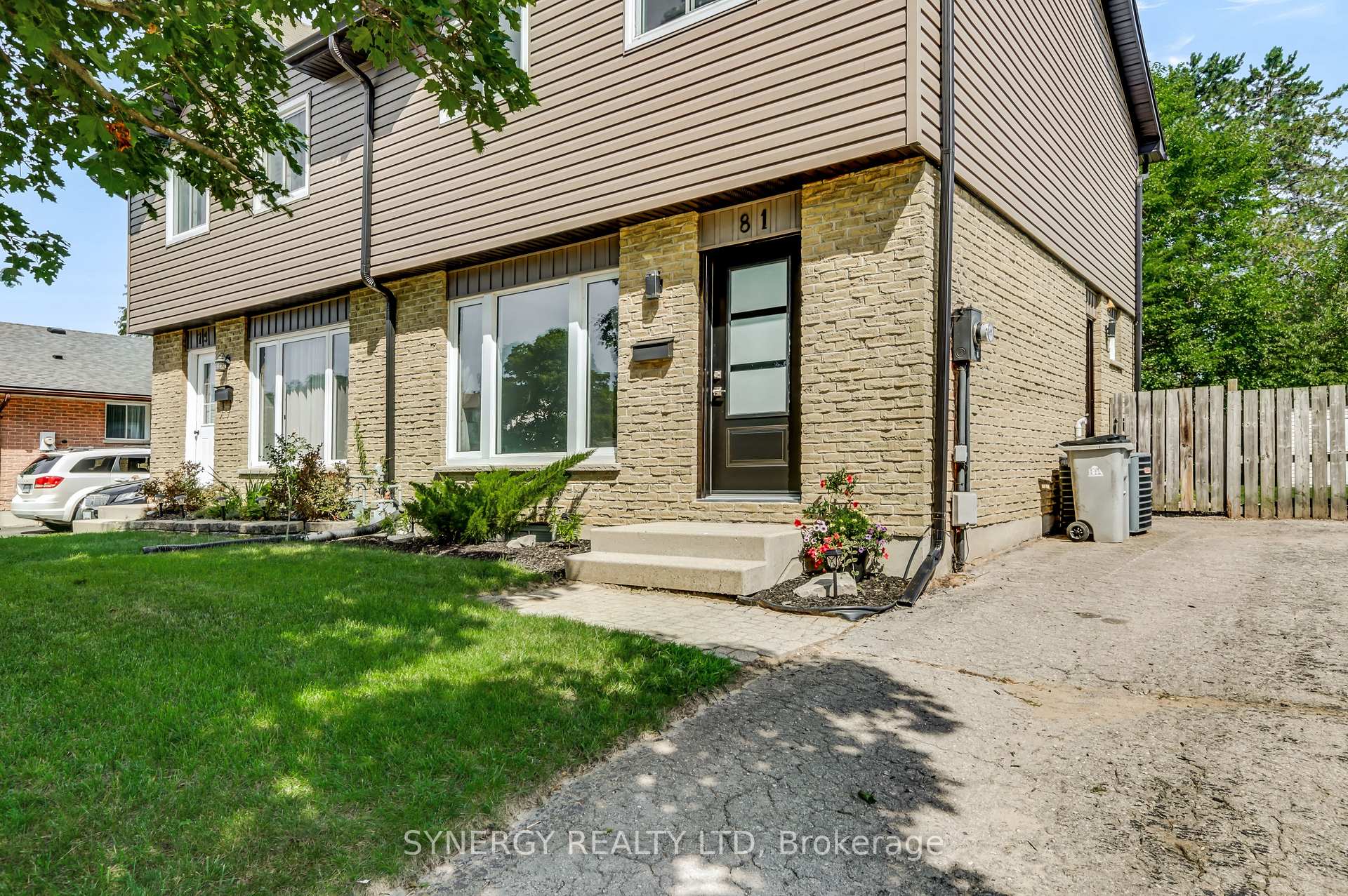 Photo 3 of 81 Brennan Drive, Strathroy-Caradoc, NW — HOMEH