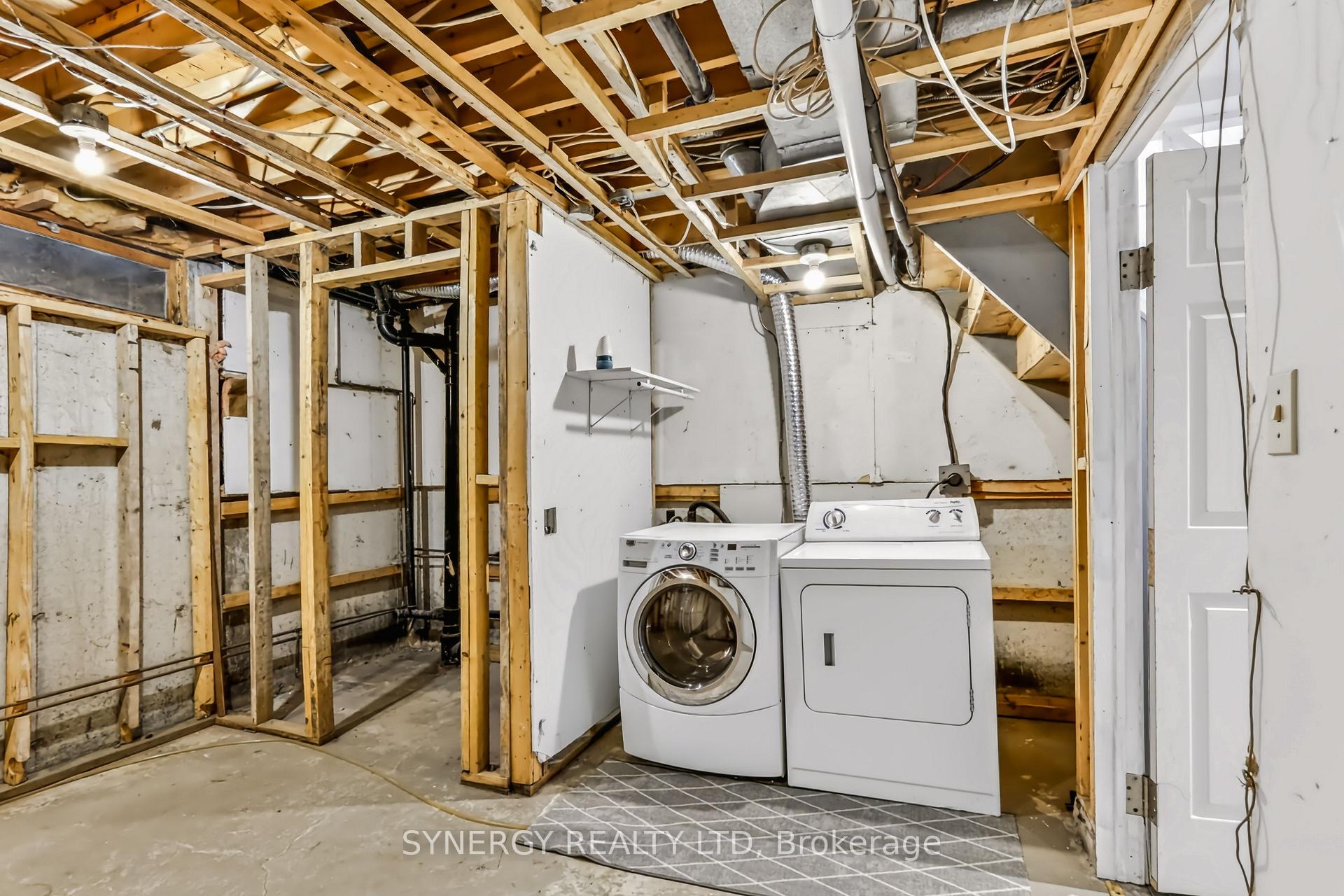 Photo 38 of 81 Brennan Drive, Strathroy-Caradoc, NW — HOMEH
