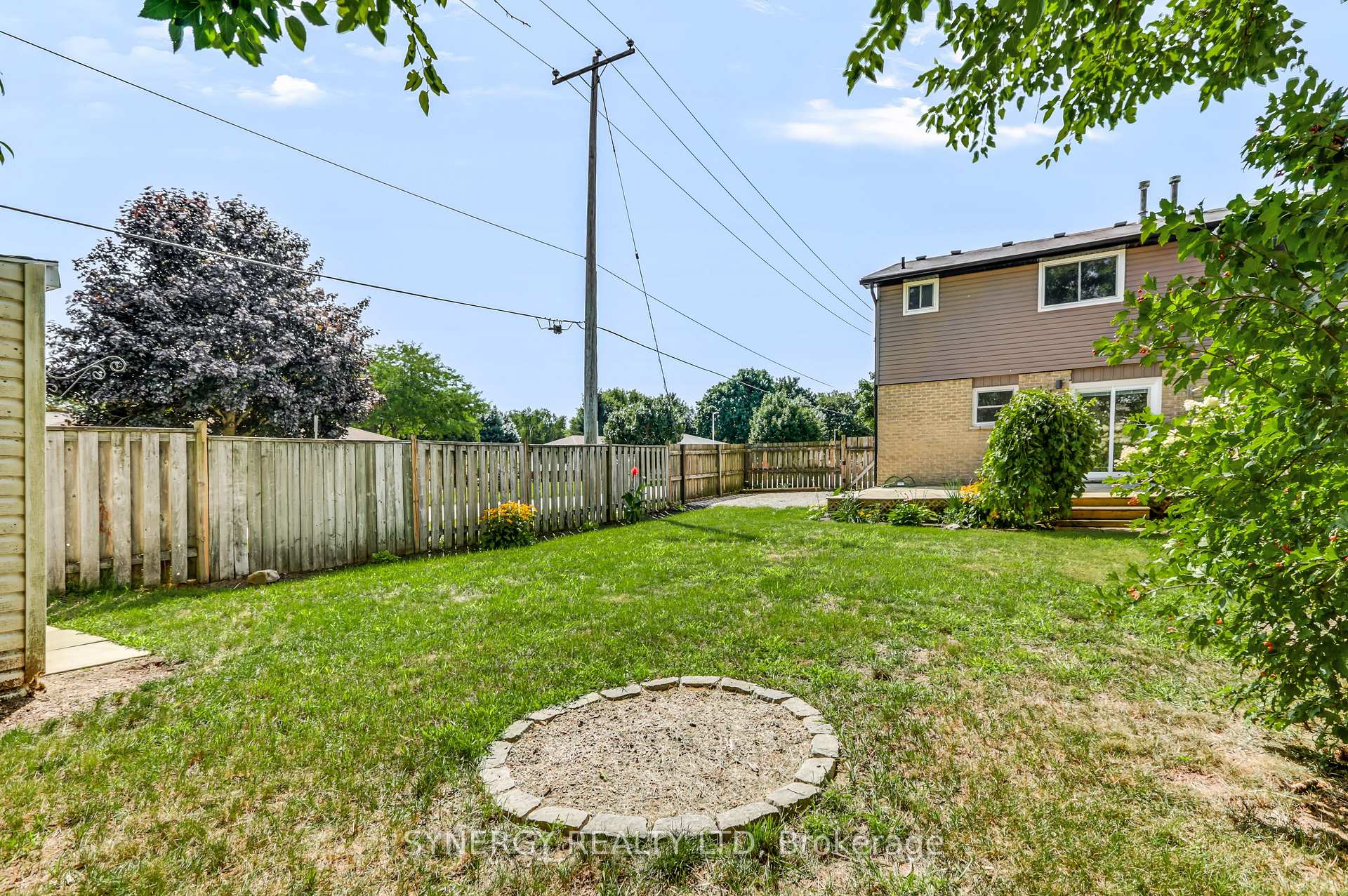 Photo 44 of 81 Brennan Drive, Strathroy-Caradoc, NW — HOMEH