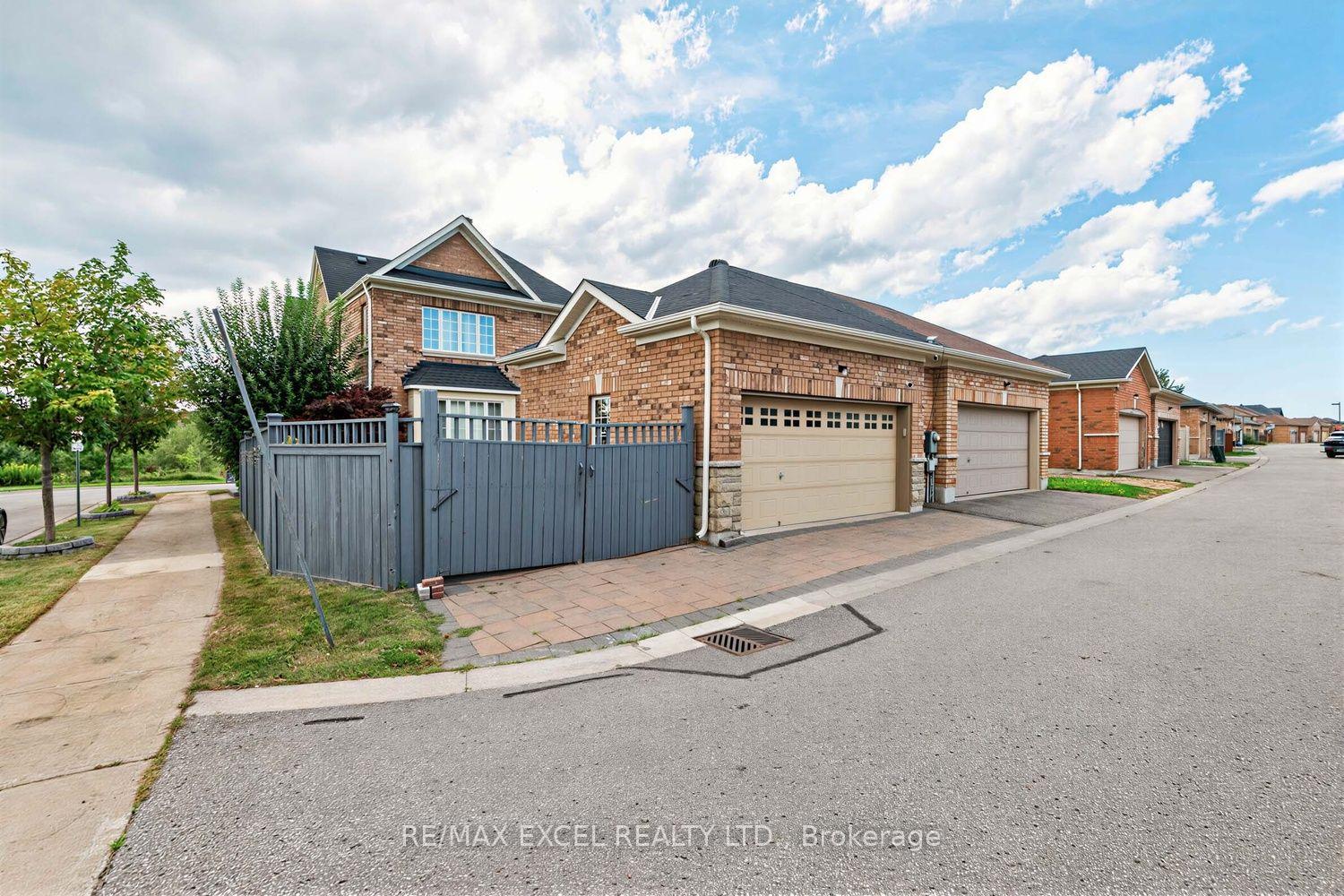 Photo 39 of 43 Pearl Lake Road, Markham, Cornell — HOMEH