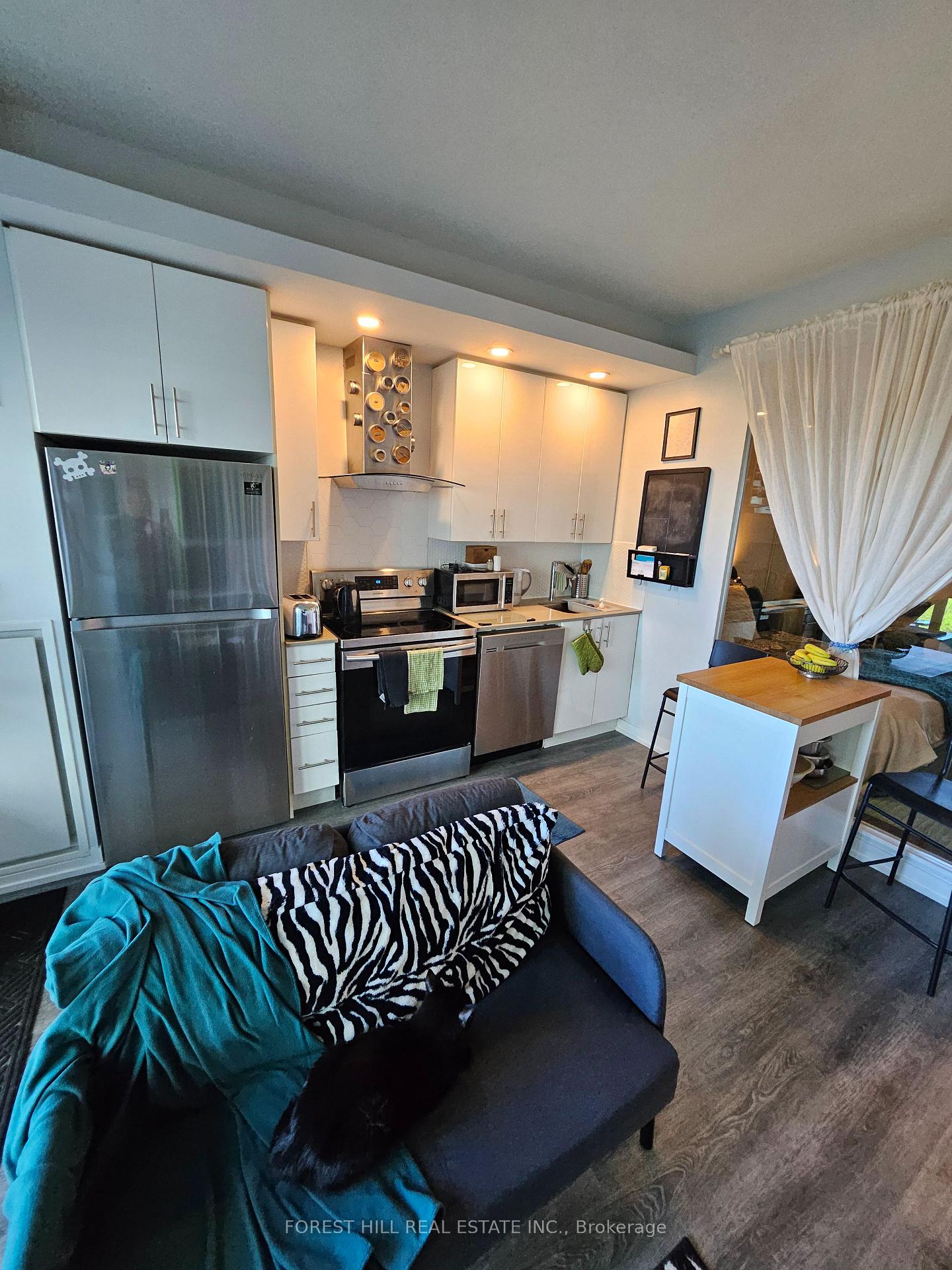 Photo 12 of Unit 623, 165 Legion Road N, Etobicoke, Mimico — HOMEH