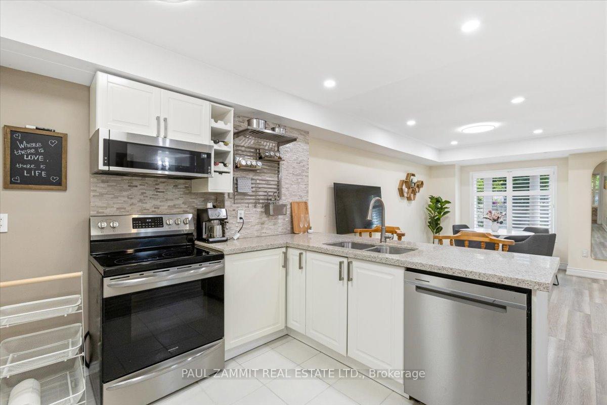 Photo 3 of Unit 169, 310 John Street, Markham, Aileen-Willowbrook — HOMEH