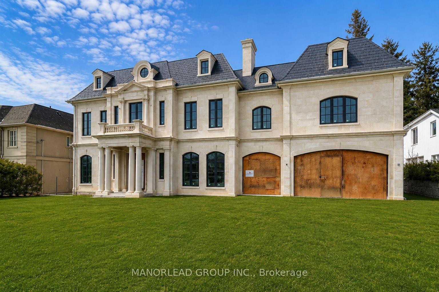 Photo 1 of 19 Royal Oak Drive, North York, Bridle Path-Sunnybrook-York Mills — HOMEH