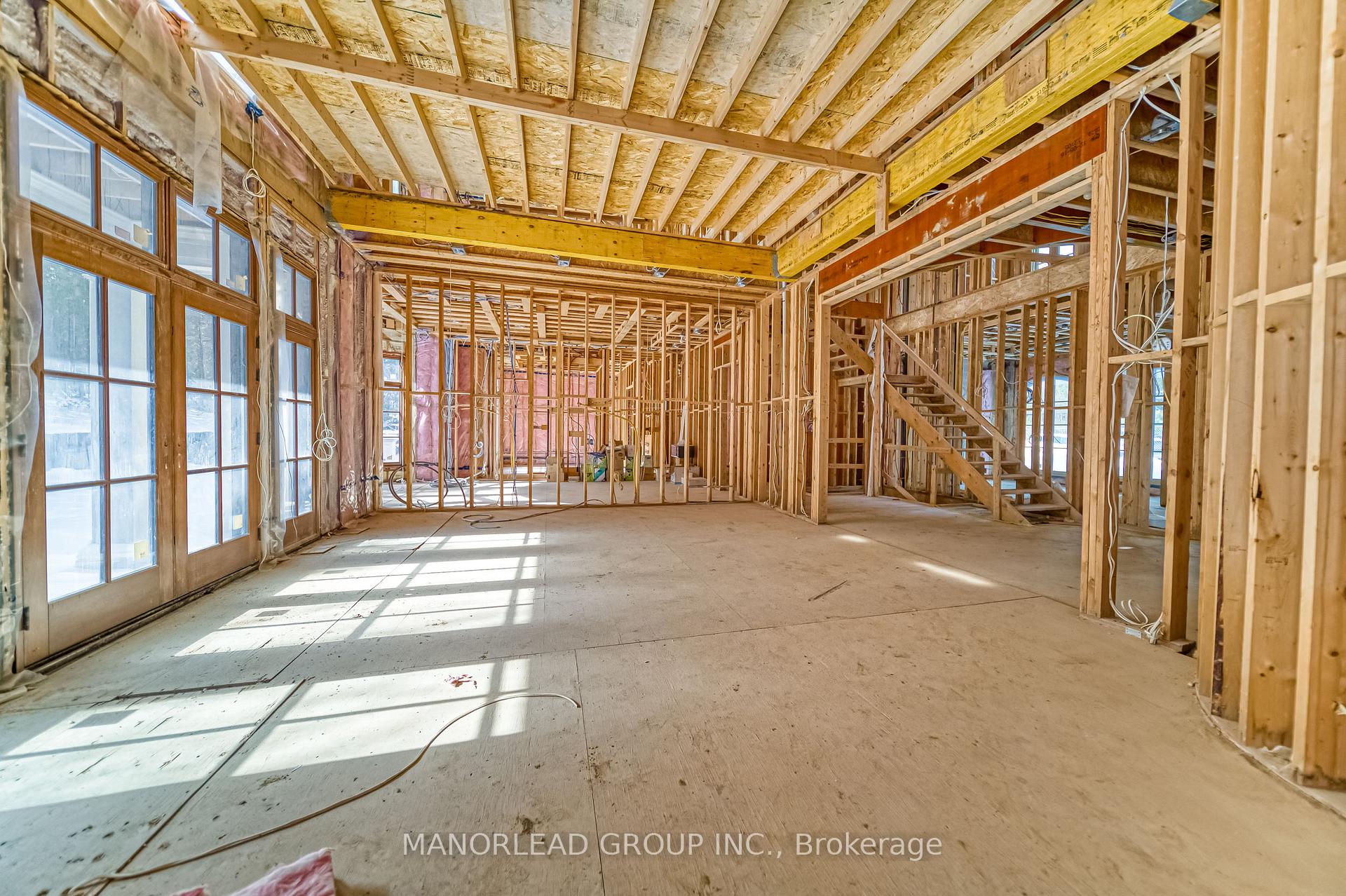 Photo 5 of 19 Royal Oak Drive, North York, Bridle Path-Sunnybrook-York Mills — HOMEH