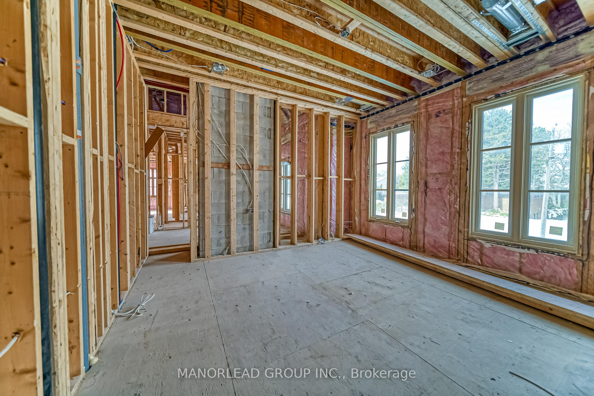 Photo 7 of 19 Royal Oak Drive, North York, Bridle Path-Sunnybrook-York Mills — HOMEH