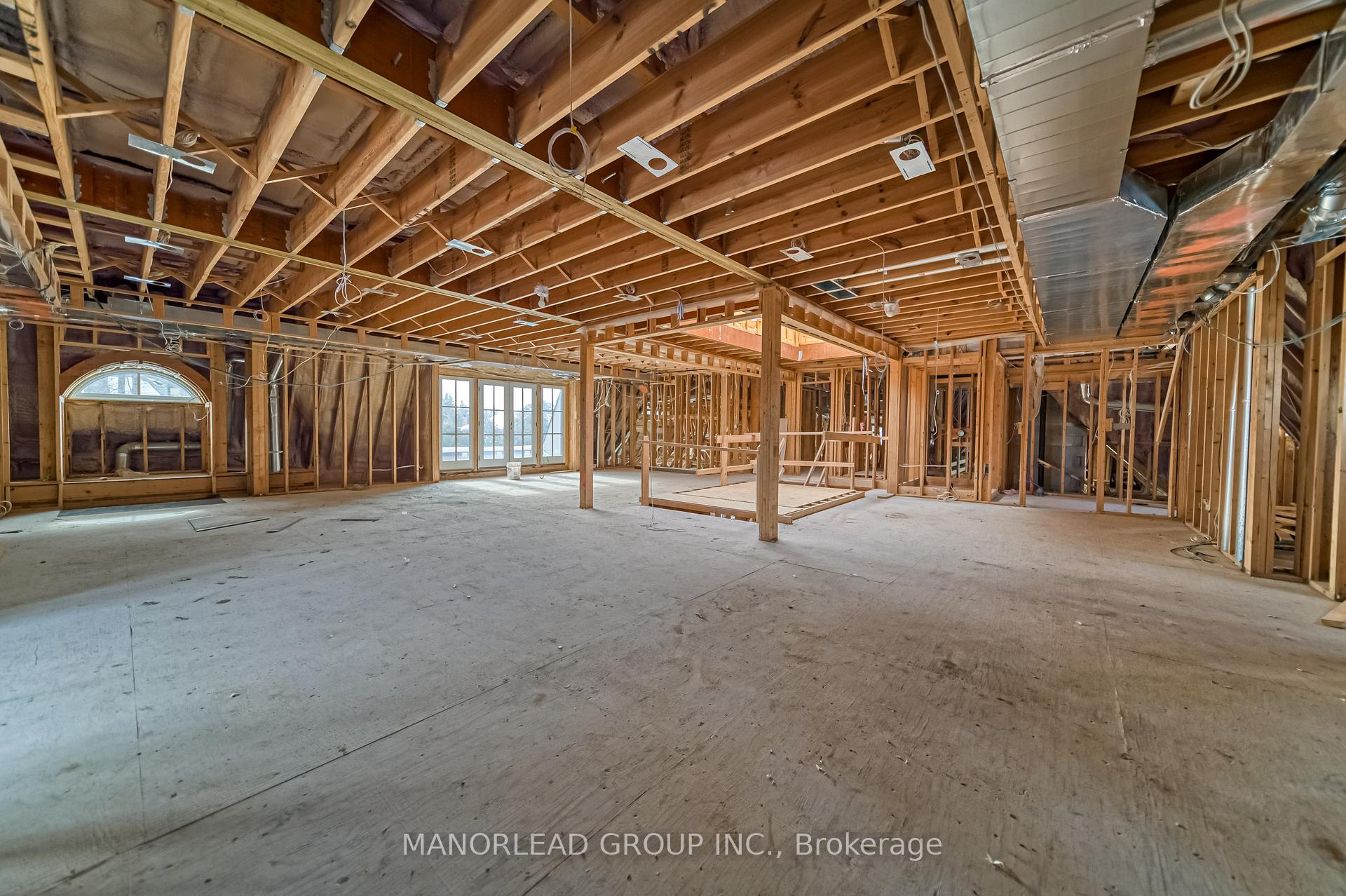 Photo 10 of 19 Royal Oak Drive, North York, Bridle Path-Sunnybrook-York Mills — HOMEH