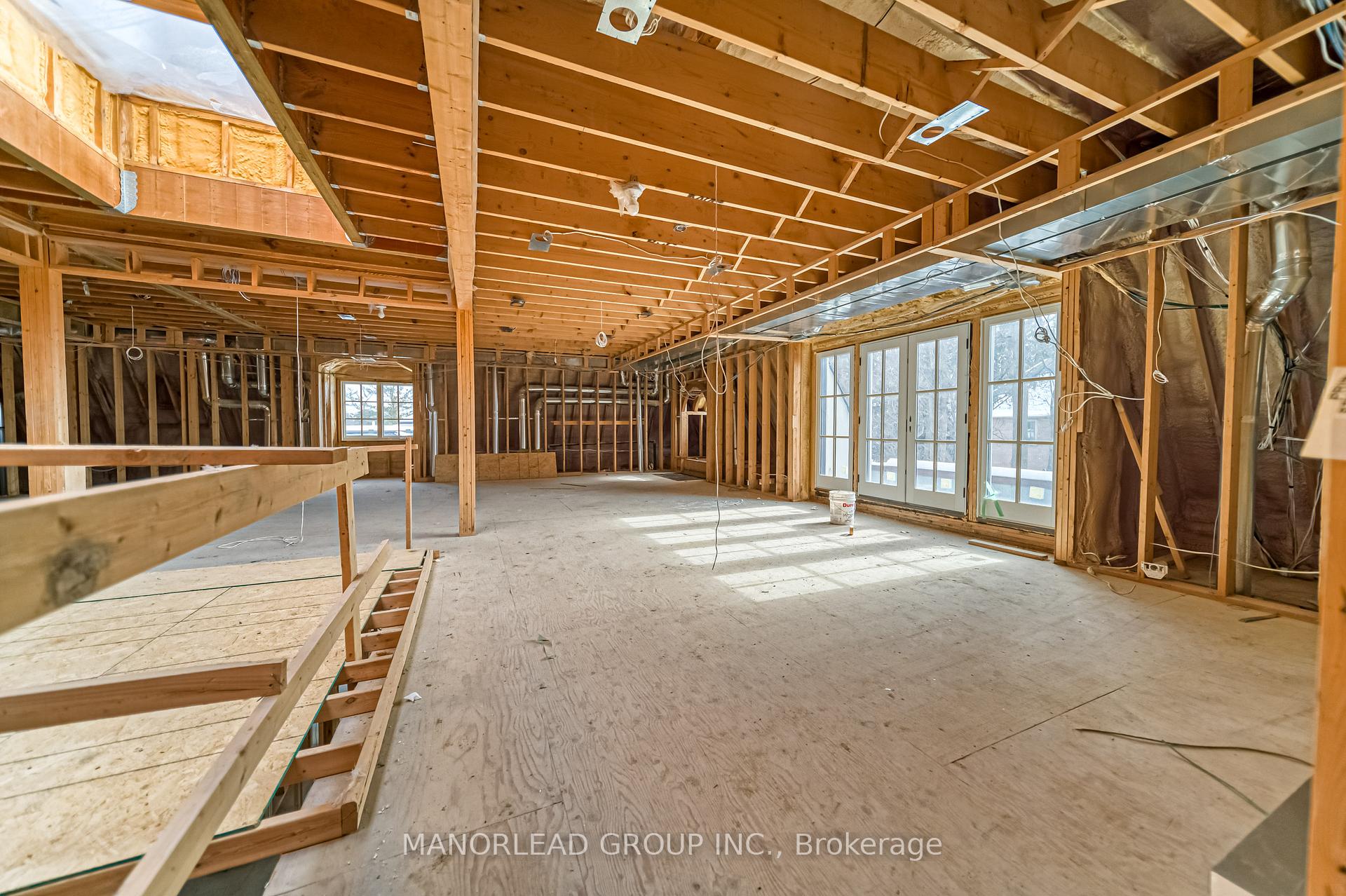 Photo 12 of 19 Royal Oak Drive, North York, Bridle Path-Sunnybrook-York Mills — HOMEH