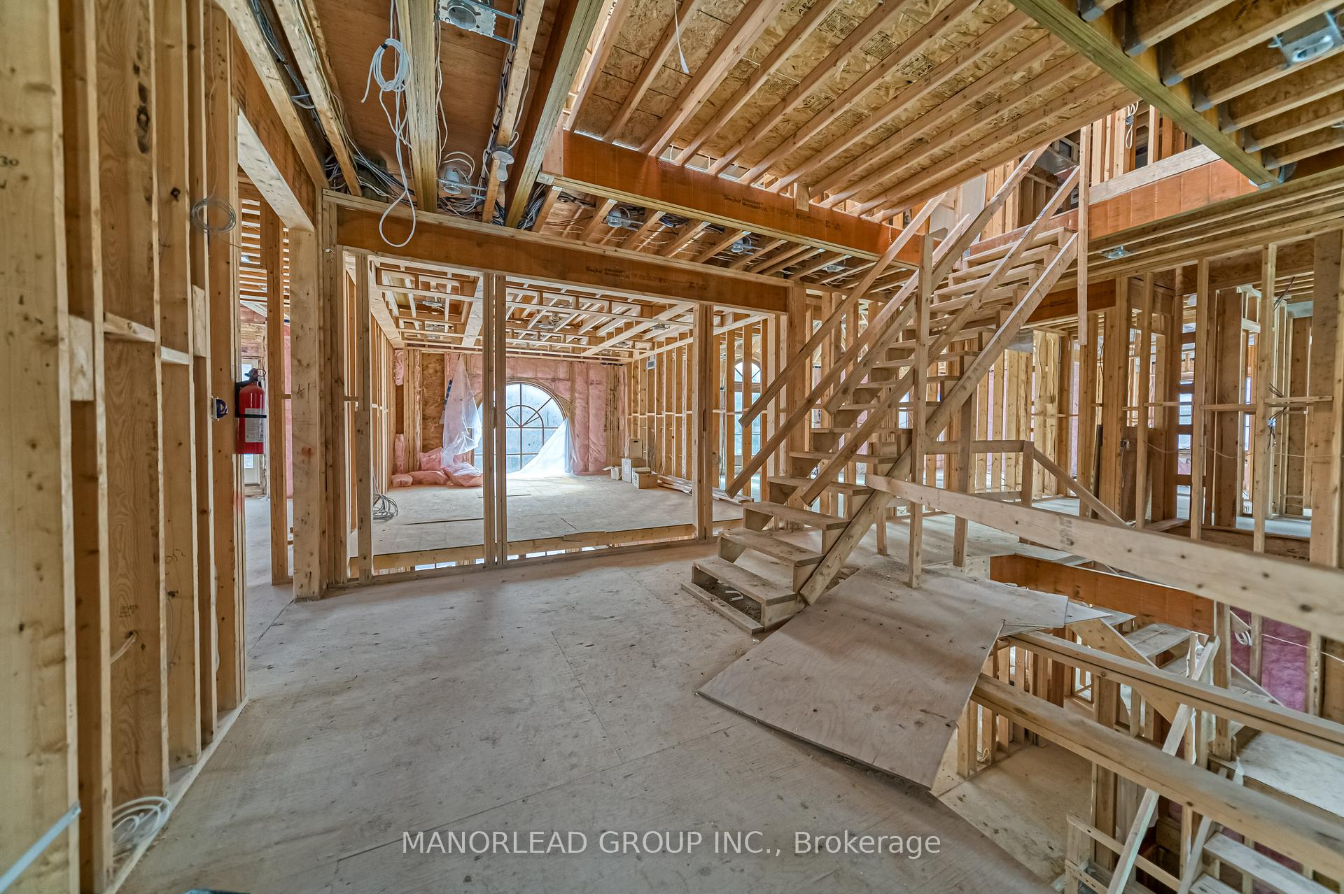 Photo 14 of 19 Royal Oak Drive, North York, Bridle Path-Sunnybrook-York Mills — HOMEH