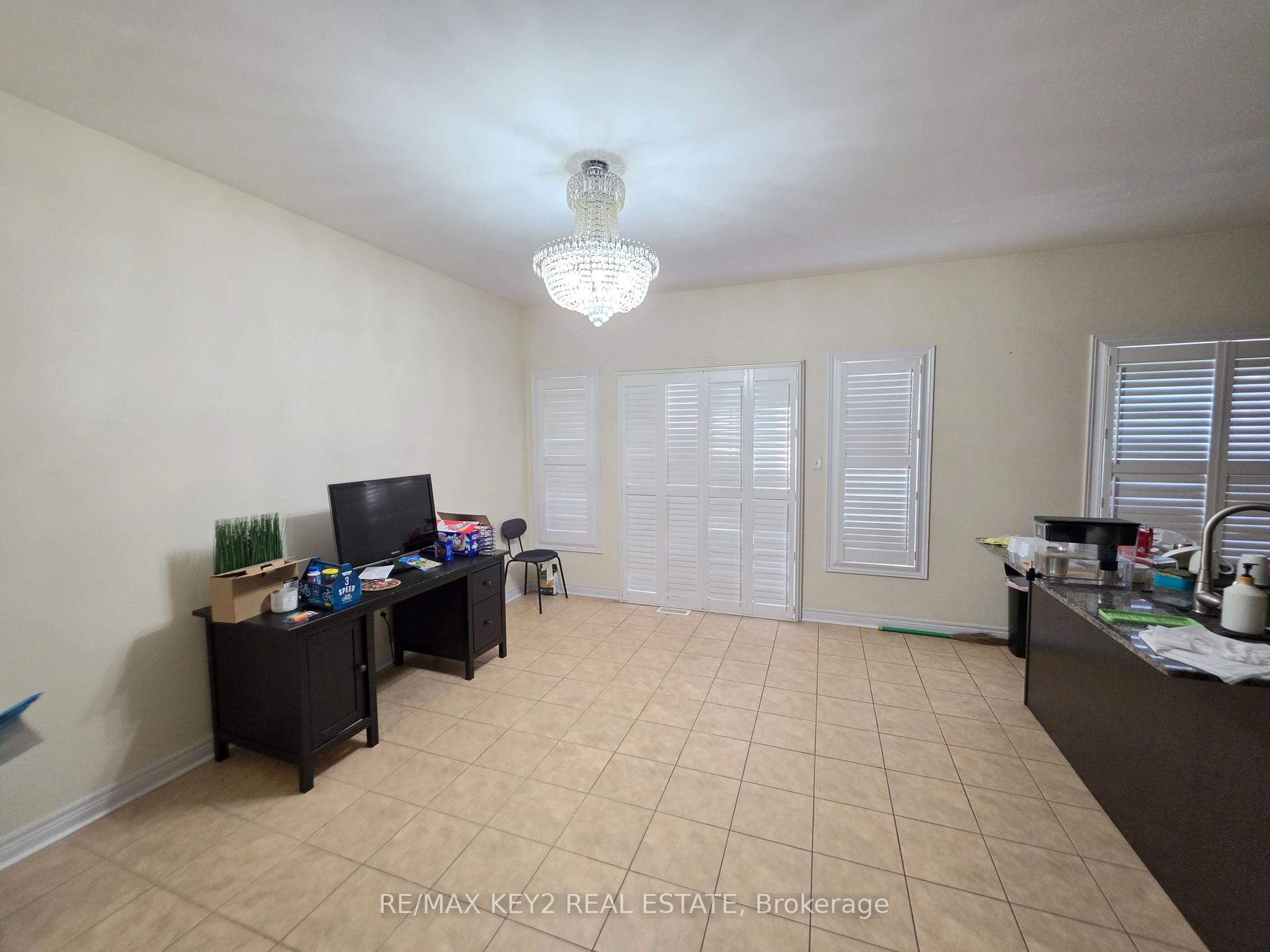 Photo 3 of Unit Upper, 1601 Dusty Drive, Pickering, Duffin Heights — HOMEH