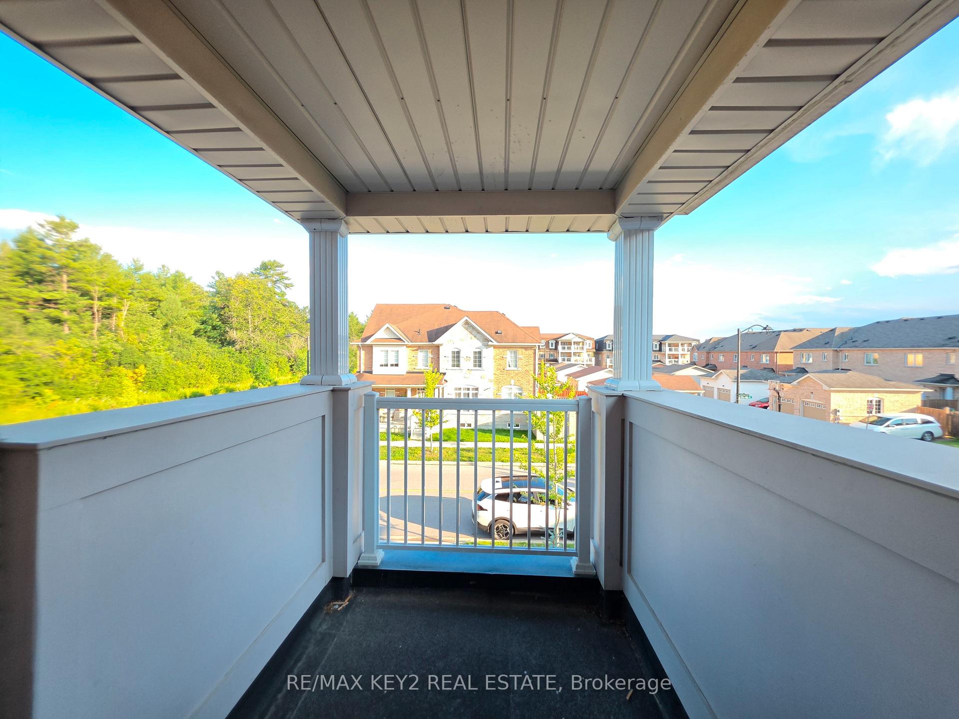 Photo 8 of Unit Upper, 1601 Dusty Drive, Pickering, Duffin Heights — HOMEH